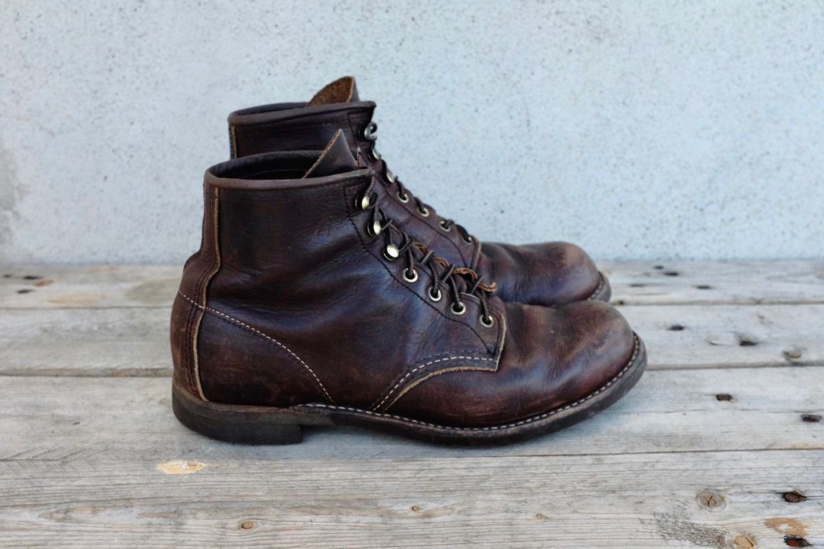 Photo by kaldisgoat on April 3, 2025 of the Red Wing Blacksmith in S.B. Foot Briar Oil Slick.