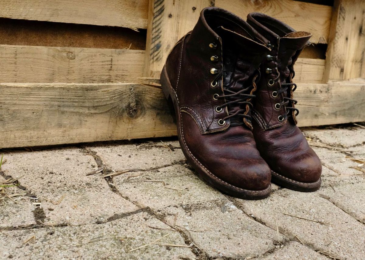 Photo by kaldisgoat on April 5, 2025 of the Red Wing Blacksmith in S.B. Foot Briar Oil Slick.