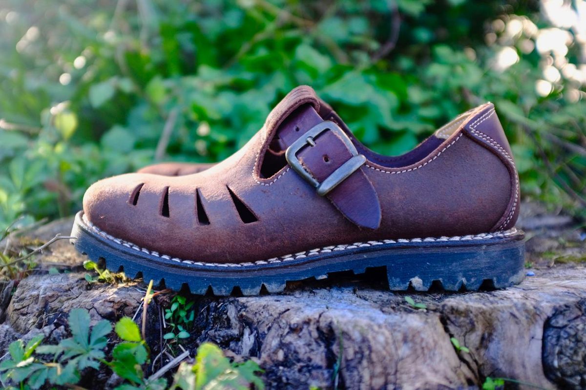 Photo by kaldisgoat on October 9, 2024 of the Schuh Bertl Haferlsandale in Brown Russia Leather.