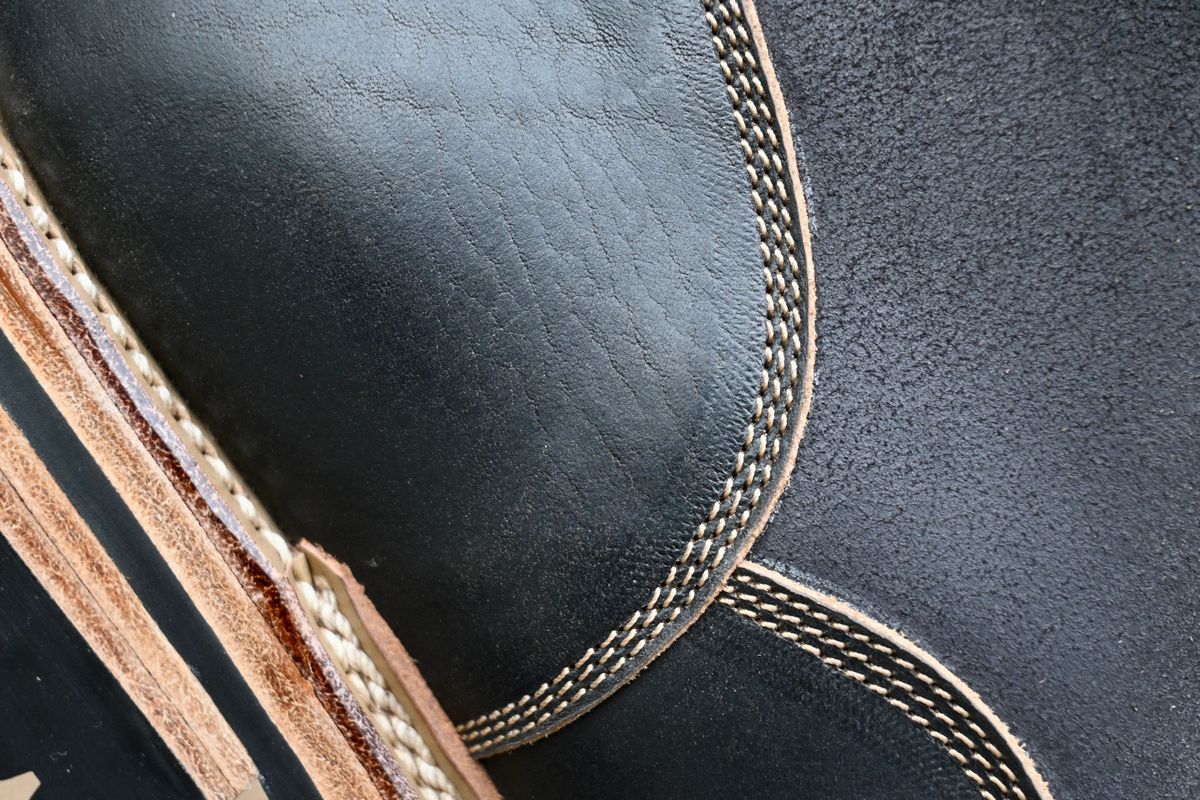 Photo by kaldisgoat on October 3, 2025 of the Sagara Valiant in Blackrust Arborwax & Blackrust Arborwax Reverse Overdyed.