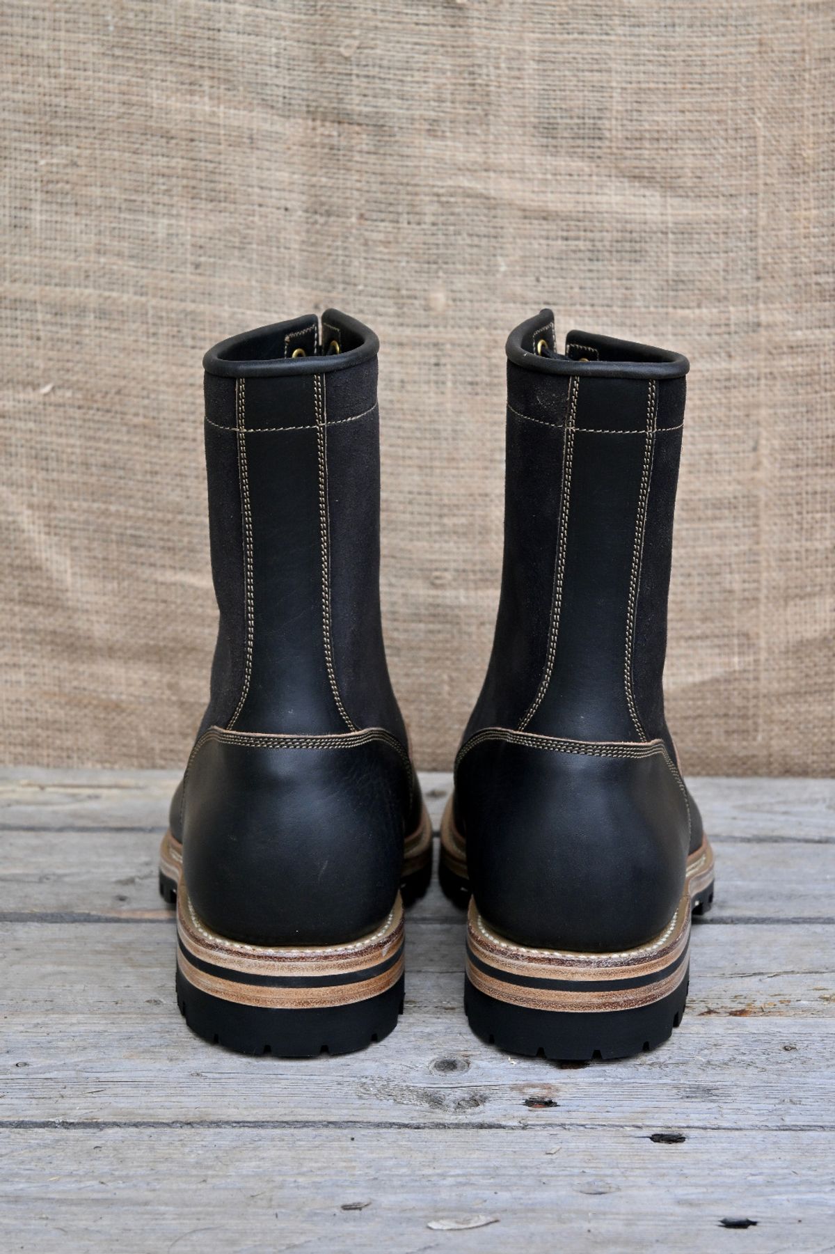 Photo by kaldisgoat on October 3, 2025 of the Sagara Valiant in Blackrust Arborwax & Blackrust Arborwax Reverse Overdyed.