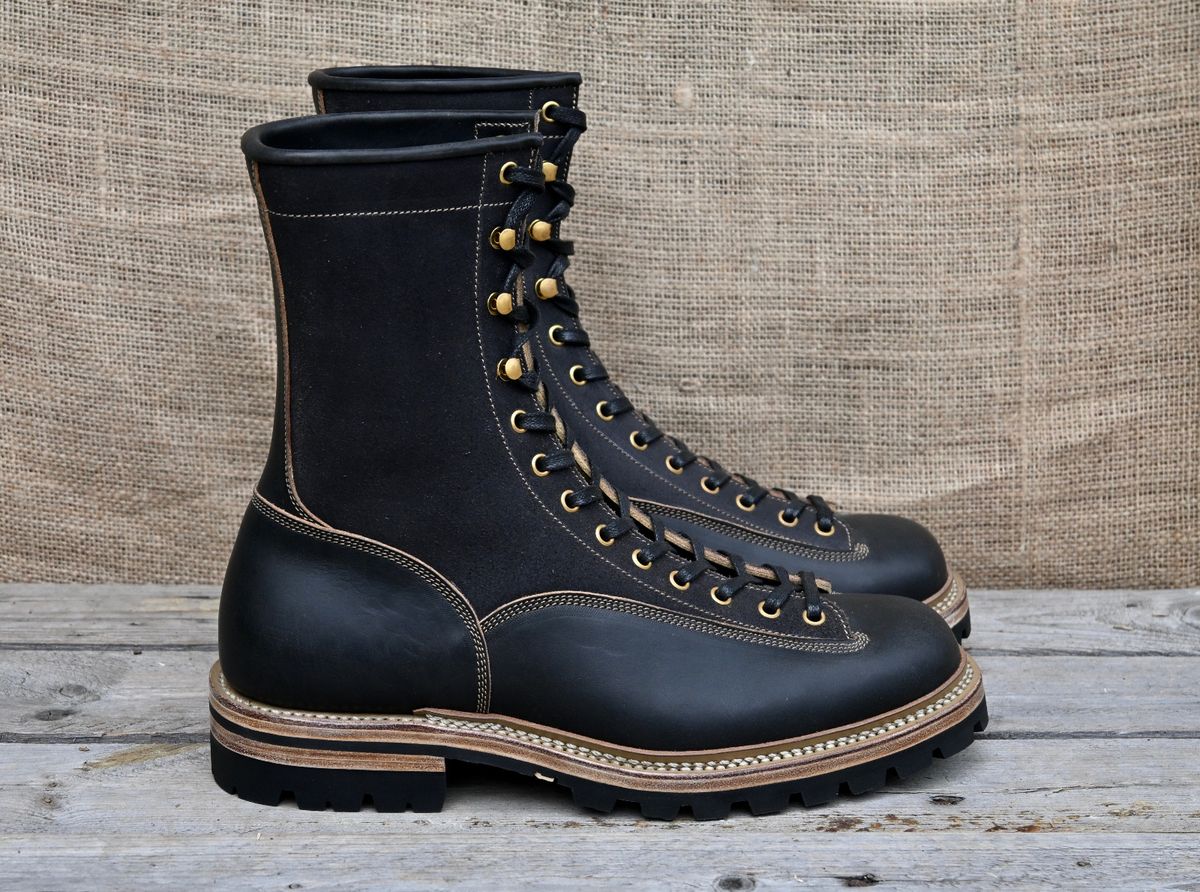 Photo by kaldisgoat on October 3, 2025 of the Sagara Valiant in Blackrust Arborwax & Blackrust Arborwax Reverse Overdyed.
