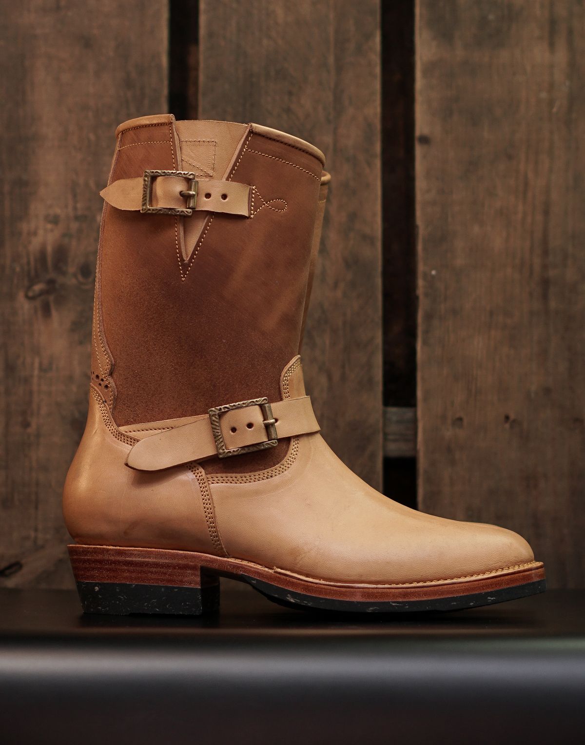 Photo by justinbrown184 on October 4, 2025 of the Fortis Boots Engineer Boots Yudistira in HB Reverse Natural Crust.