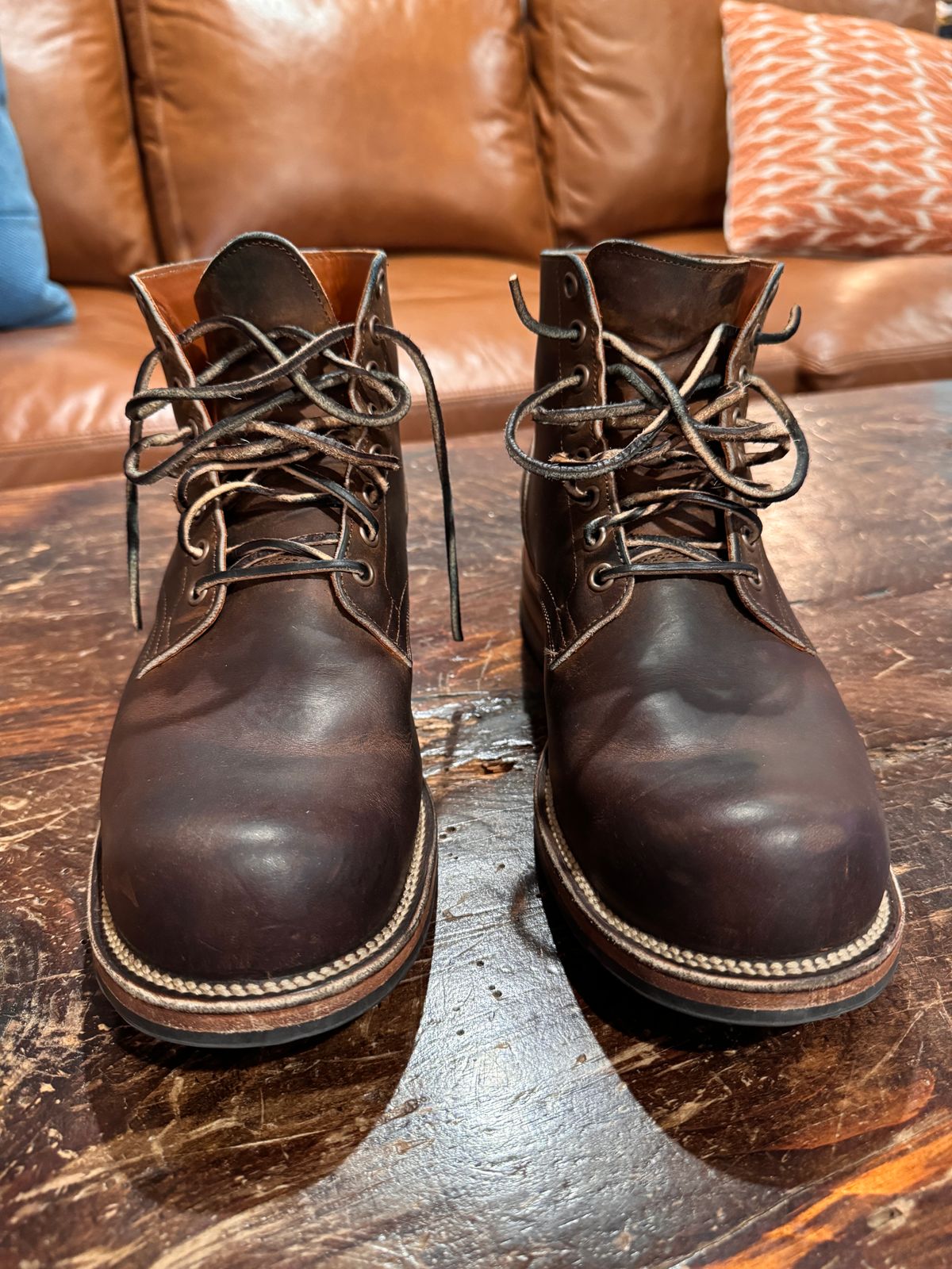 Photo by coolbreeze on June 6, 2024 of the Viberg Service Boot in Horween Golden Brown Predator.