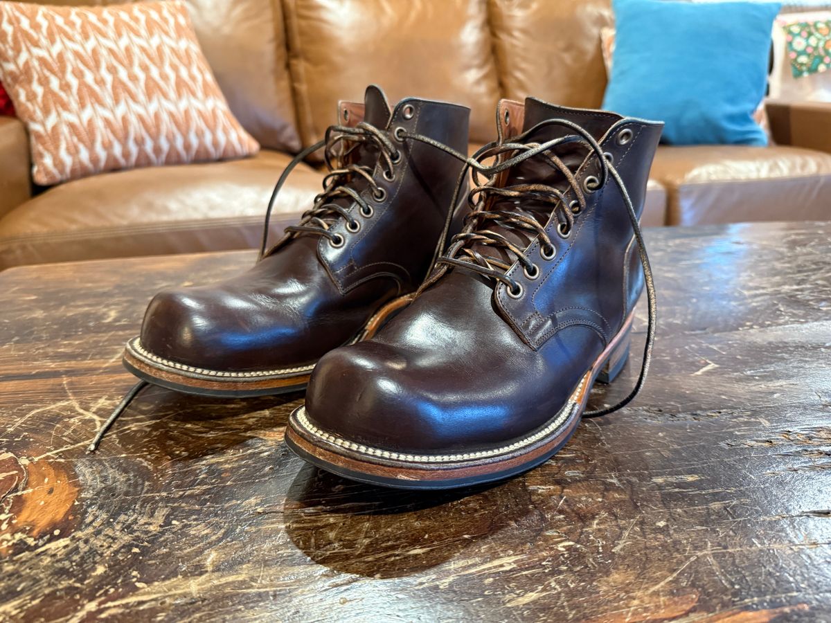 Photo by coolbreeze on October 27, 2024 of the Viberg Service Boot in Horween Golden Brown Predator.