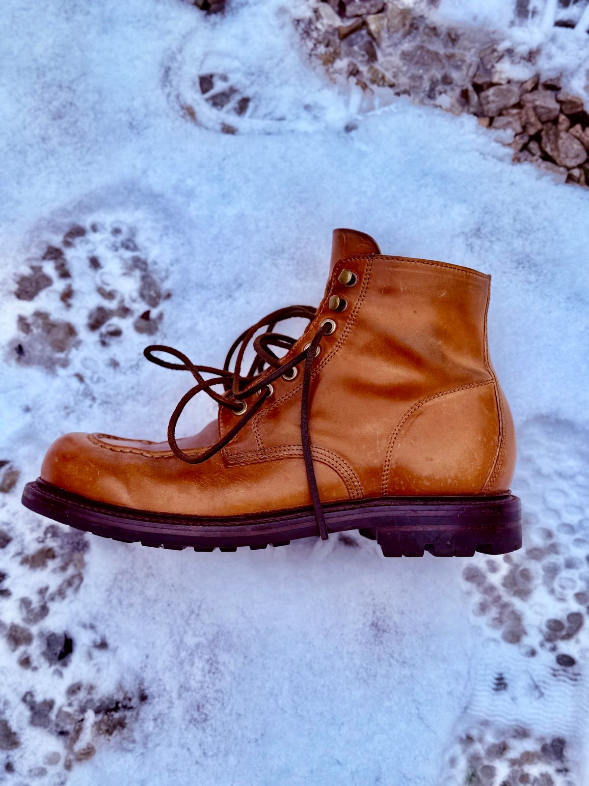 Photo by 10000yearsago on December 2, 2025 of the Grant Stone Brass Boot in Horween Honey Glazed Shell Cordovan.