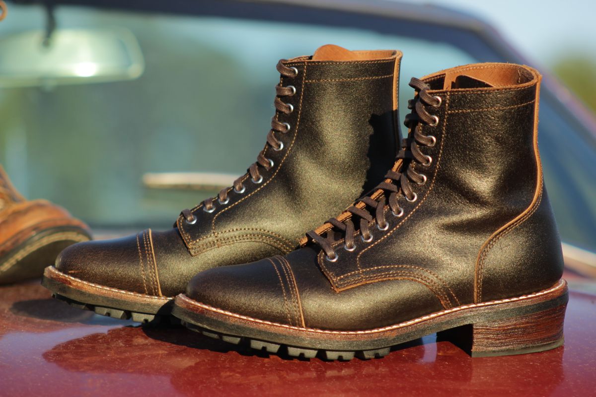 Photo by BoSeven on October 5, 2025 of the Thursday Logger in Horween Waxed Cacao.