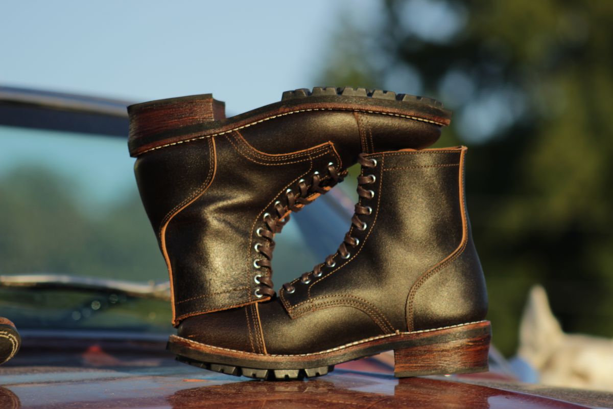 Photo by BoSeven on October 5, 2025 of the Thursday Logger in Horween Waxed Cacao.