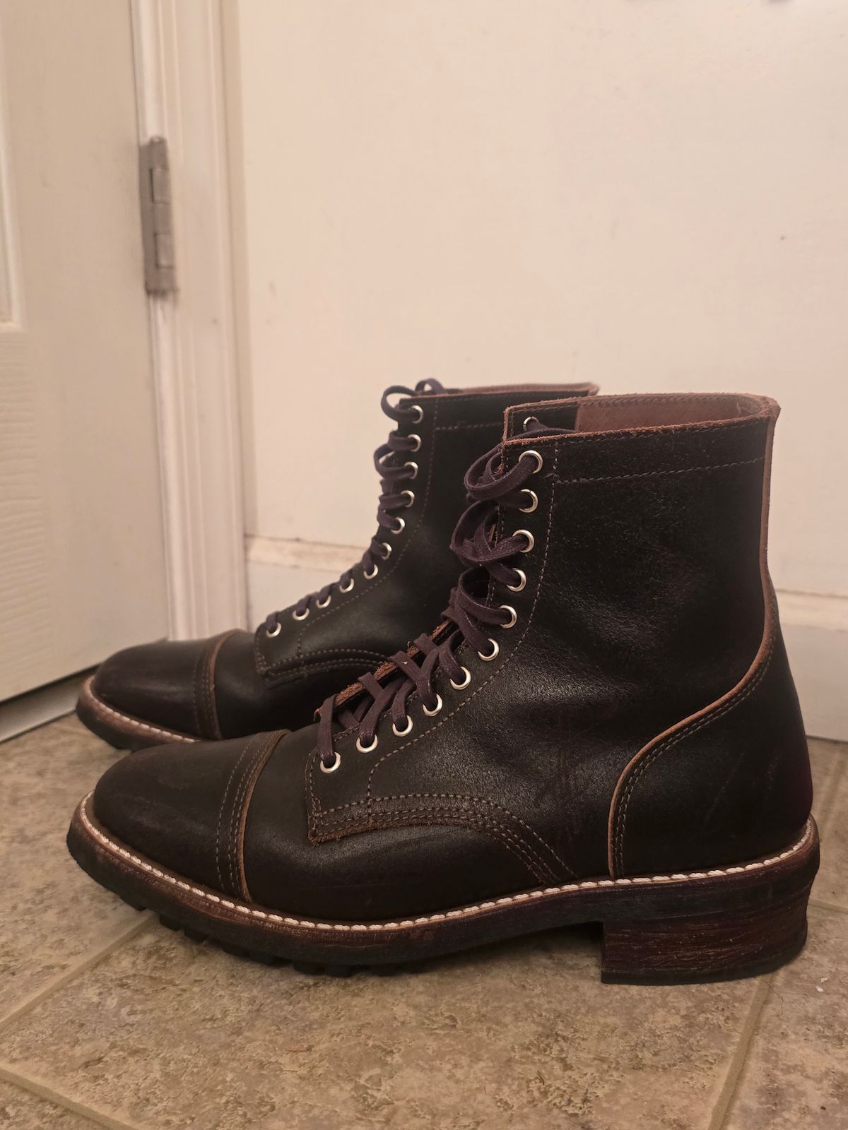 Photo by BoSeven on November 5, 2025 of the Thursday Logger in Horween Waxed Cacao.