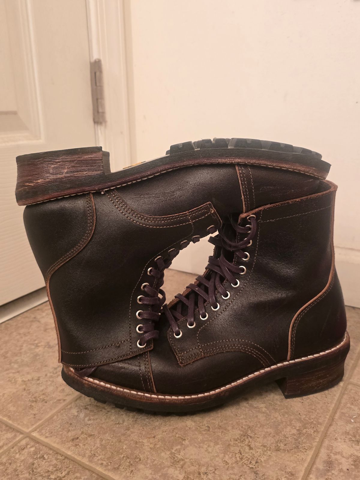 Photo by BoSeven on November 5, 2025 of the Thursday Logger in Horween Waxed Cacao.