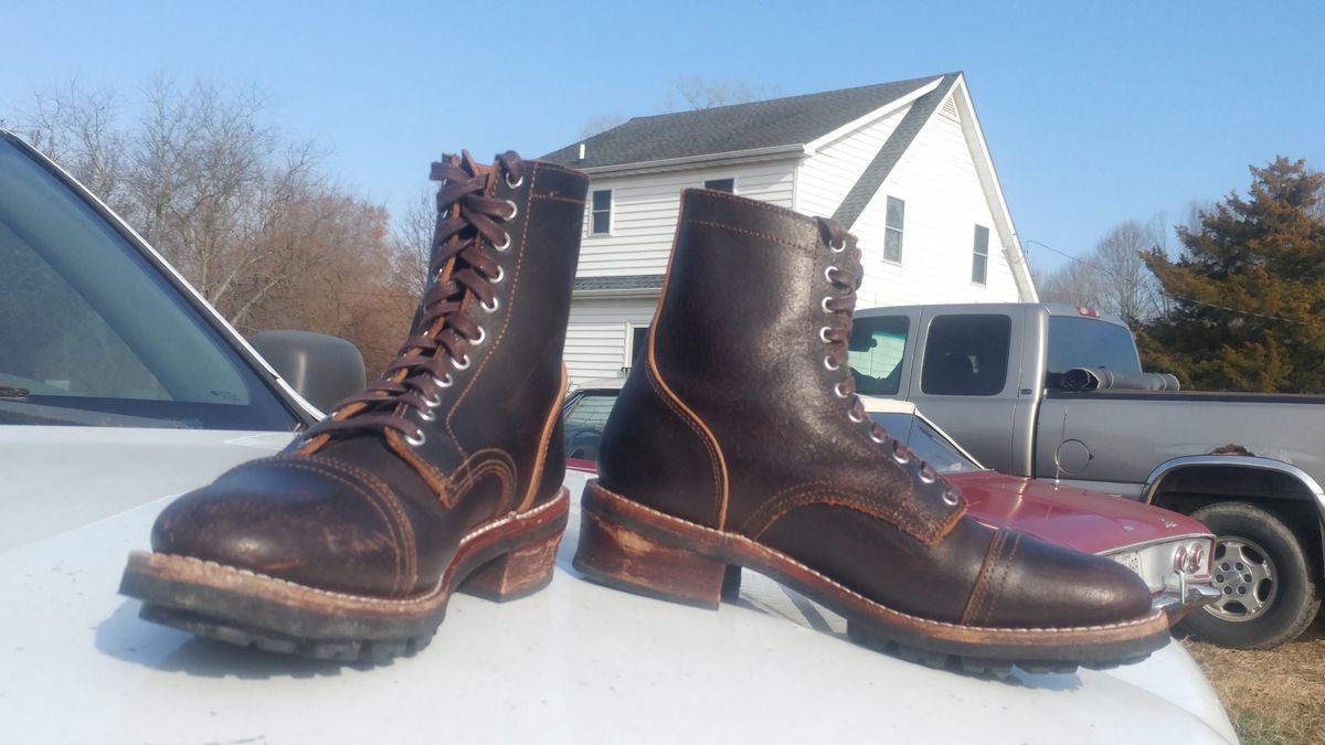 Photo by BoSeven on December 4, 2025 of the Thursday Logger in Horween Waxed Cacao.