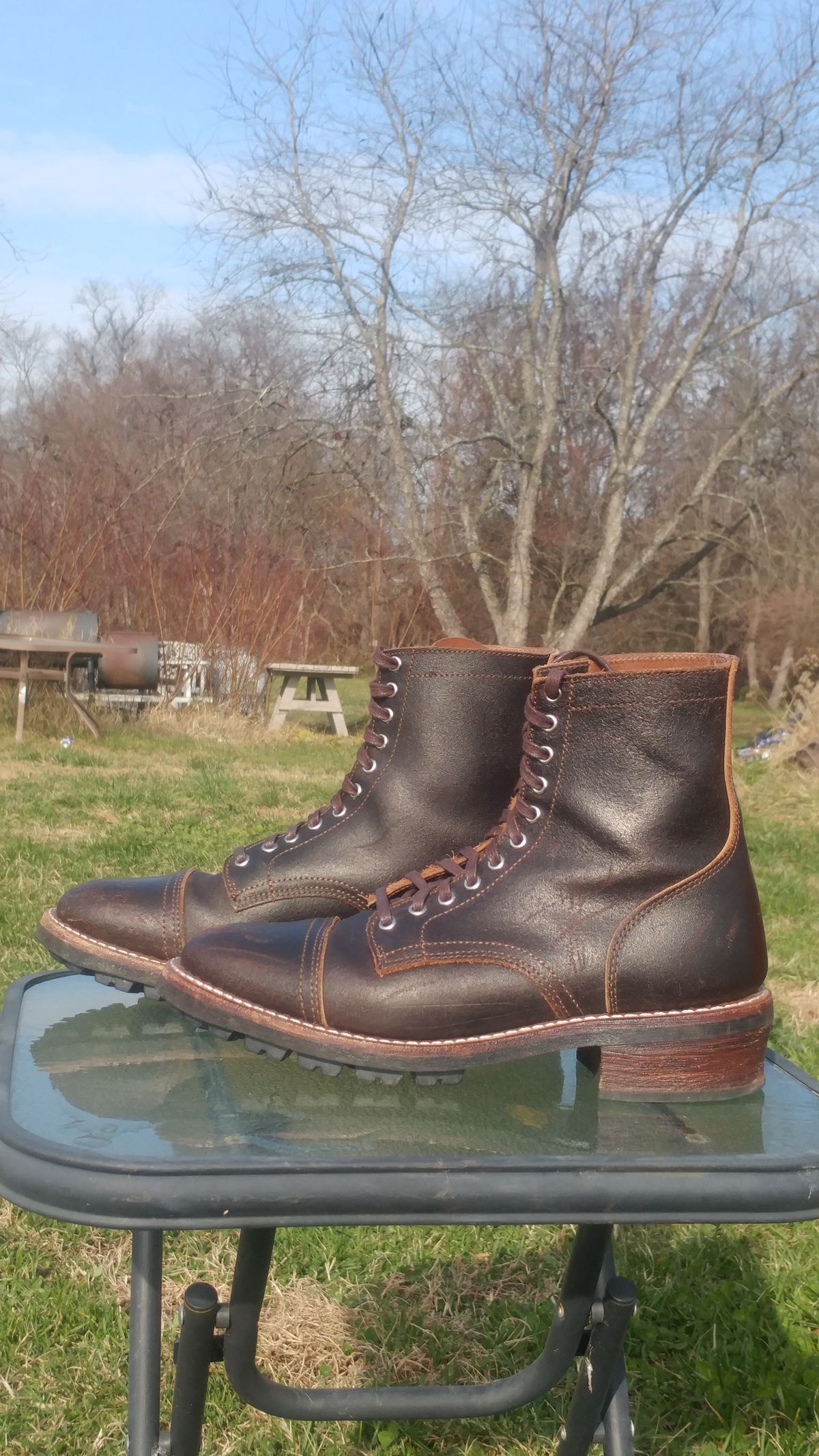 Photo by BoSeven on December 4, 2025 of the Thursday Logger in Horween Waxed Cacao.