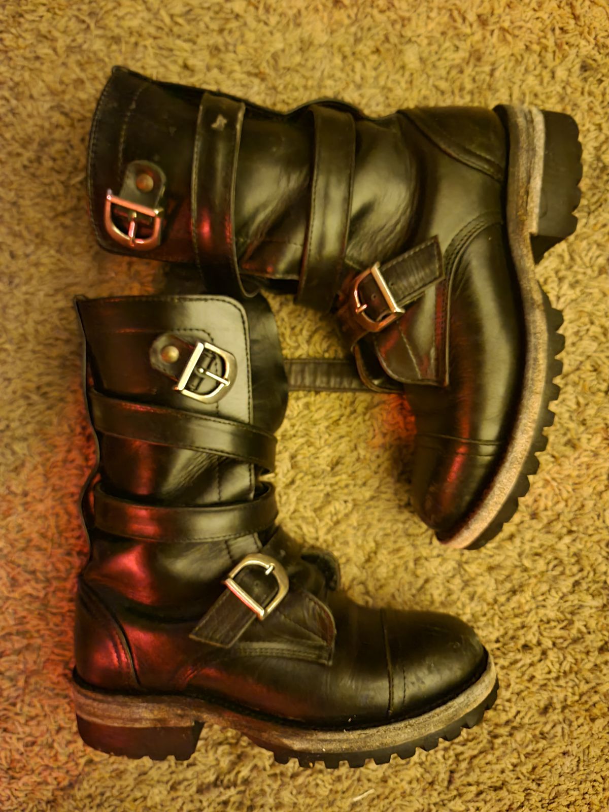 Photo by Tankerbell on February 4, 2025 of the Vintos Boots Tanker in Black Full Grain Leather.