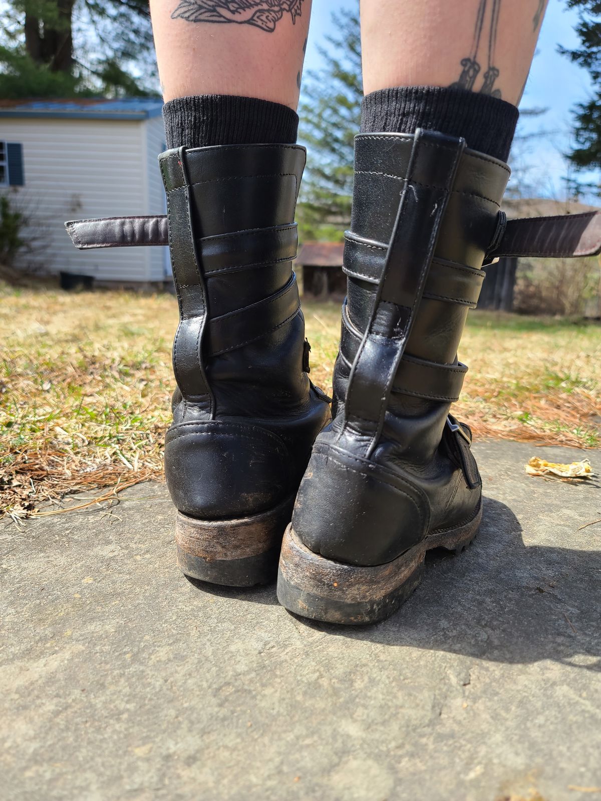 Photo by Tankerbell on April 4, 2025 of the Vintos Boots Tanker in Black Full Grain Leather.