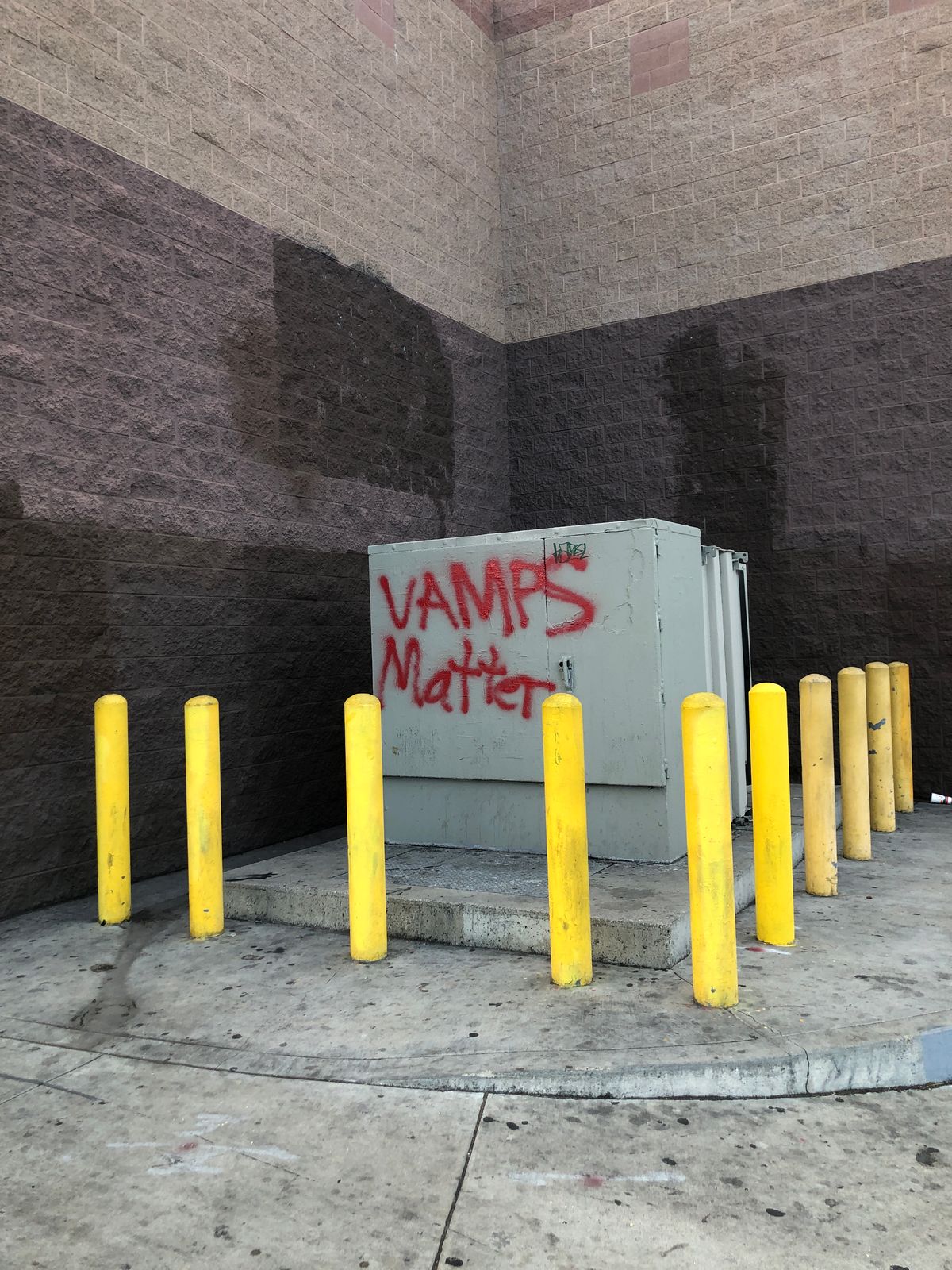 Photo by brnc0 on October 12, 2025 of the Grant Stone Field Boot in Seidel Walnut Bison.