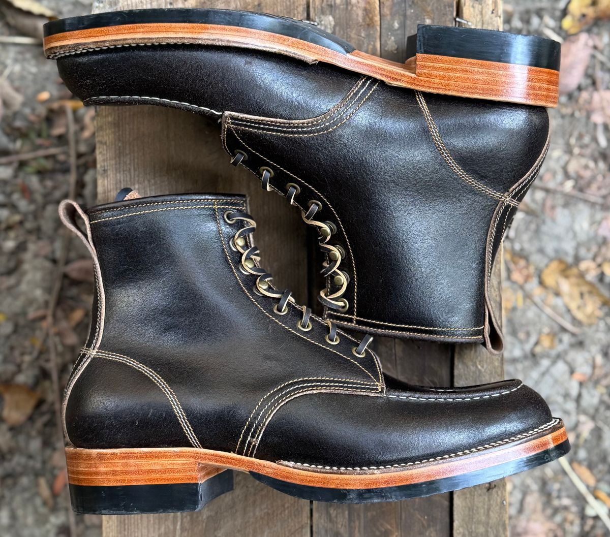 Photo by bconner2112 on October 2, 2025 of the Fortis Boots Moc Toe in Horween Java Waxed Flesh.