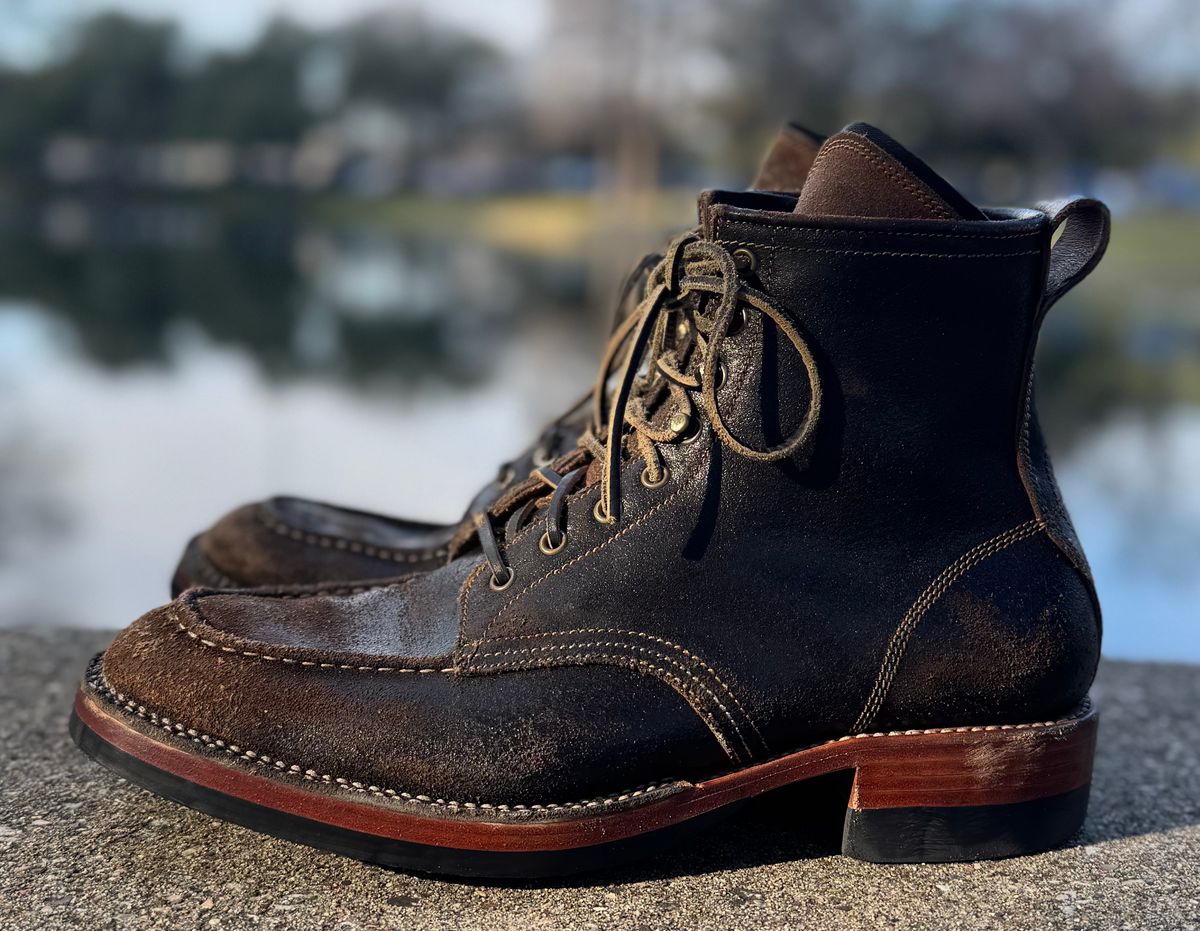 Photo by bconner2112 on February 4, 2026 of the Fortis Boots Moc Toe in Horween Java Waxed Flesh.