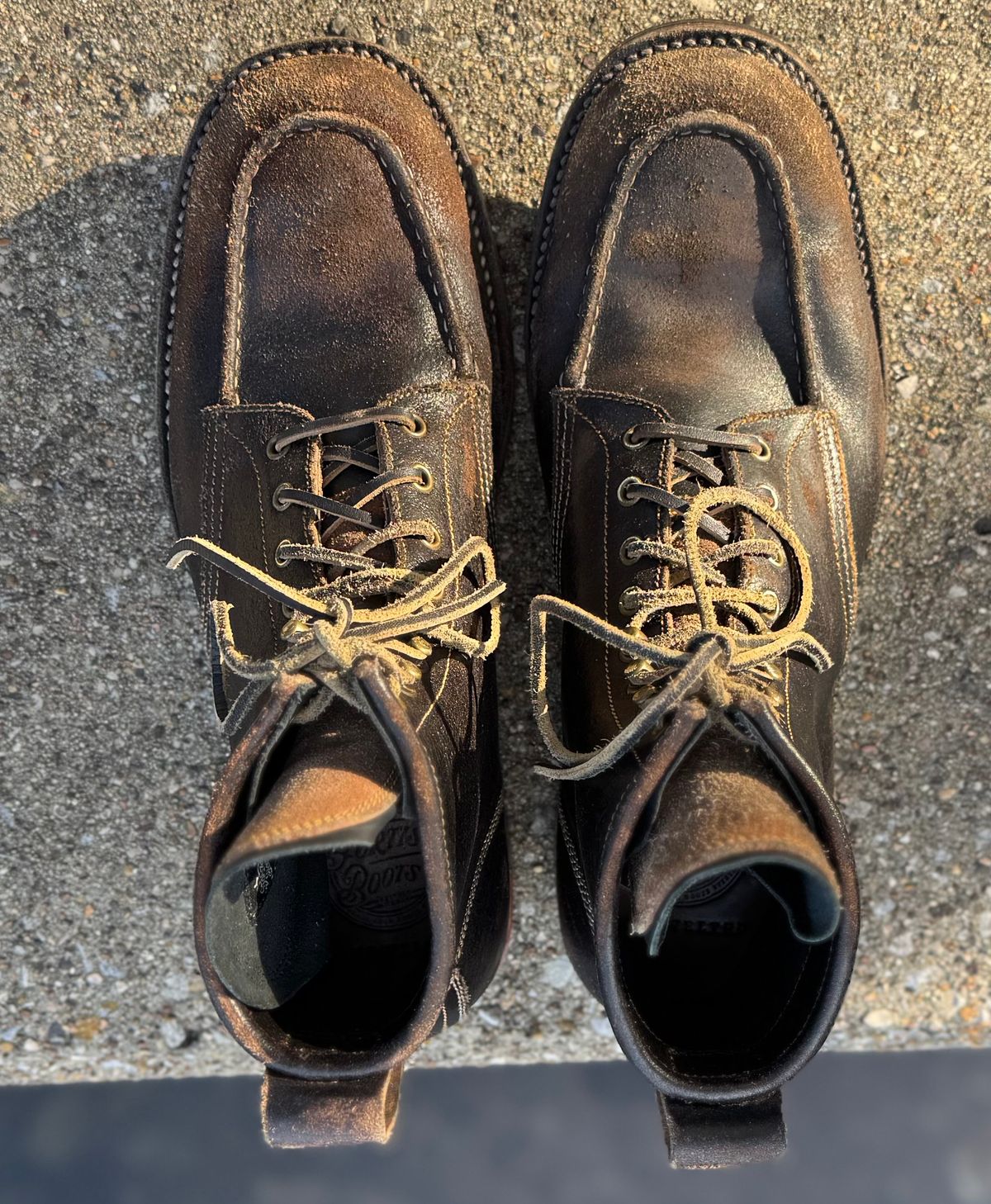 Photo by bconner2112 on February 4, 2026 of the Fortis Boots Moc Toe in Horween Java Waxed Flesh.