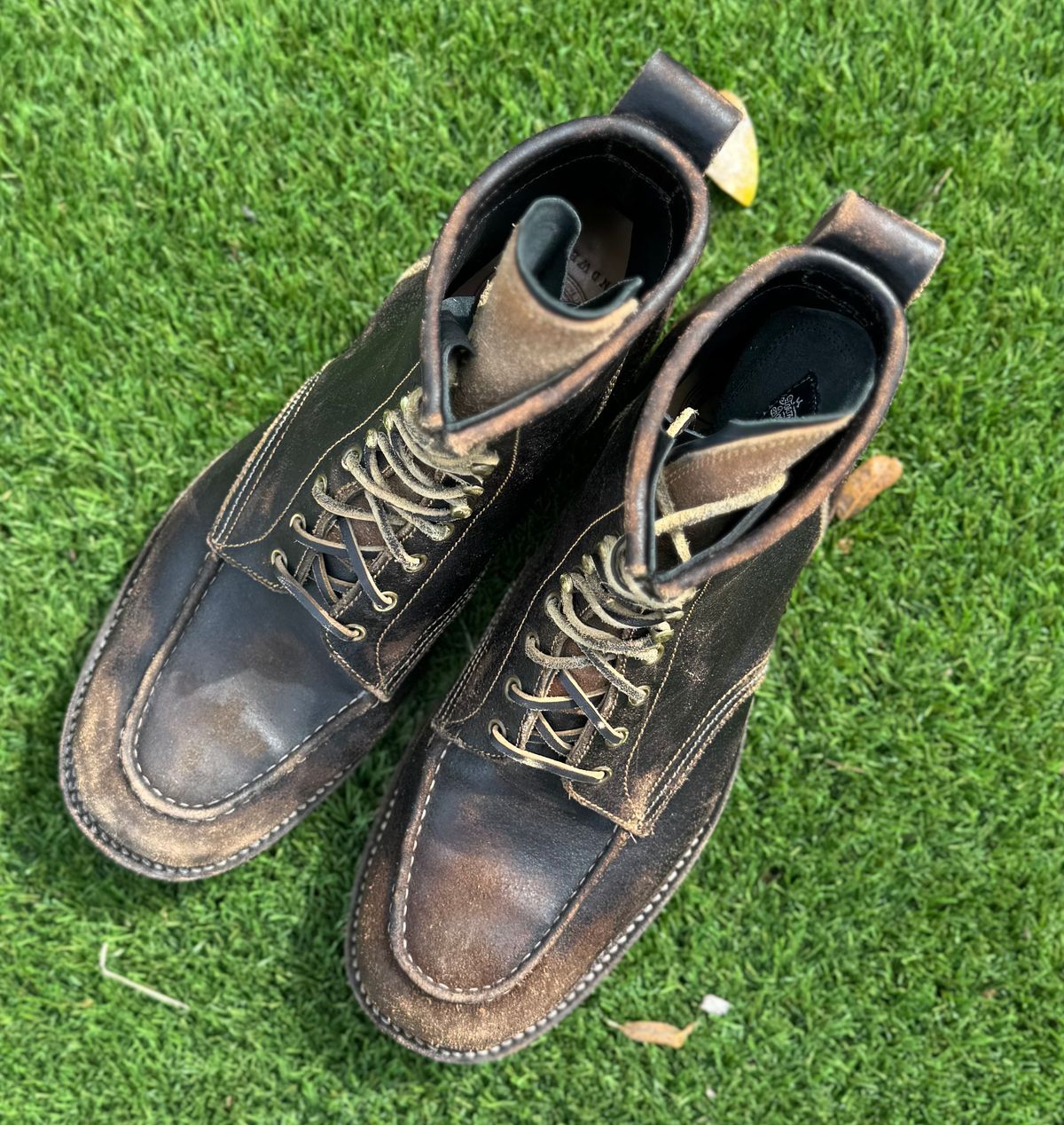 Photo by bconner2112 on March 5, 2026 of the Fortis Boots Moc Toe in Horween Java Waxed Flesh.