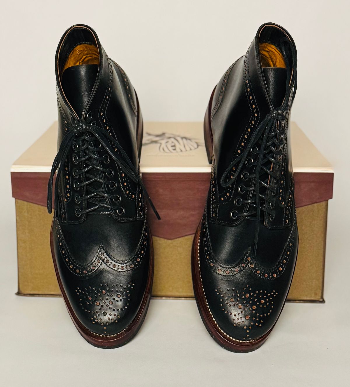 Photo by bconner2112 on September 5, 2025 of the Renav BRG-2802 in Indonesian Black Teacore.