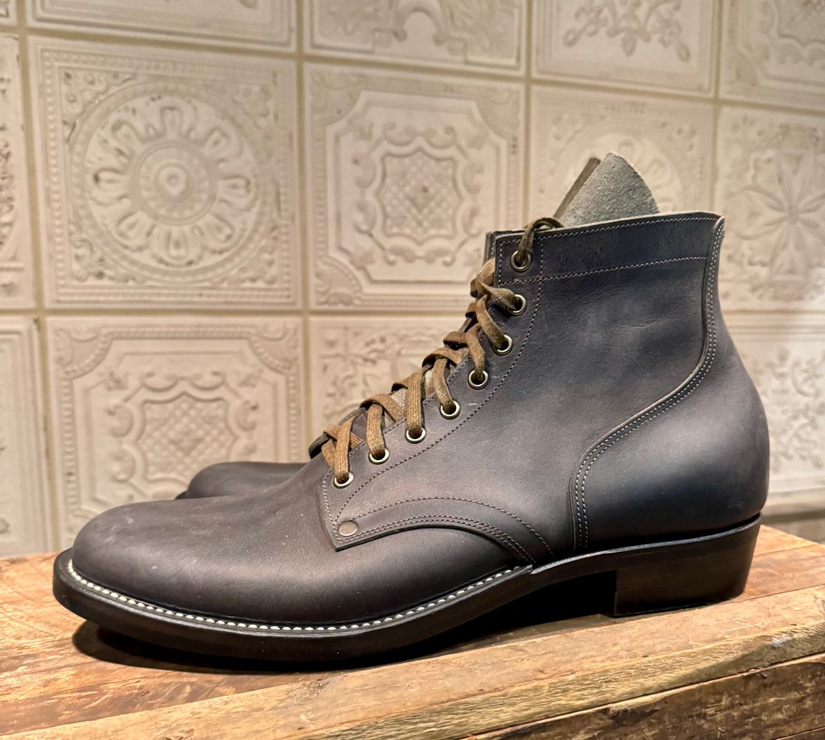 Photo by bconner2112 on May 23, 2026 of the NF Bootmaker Milton Boot in Horween Mystery Grey.