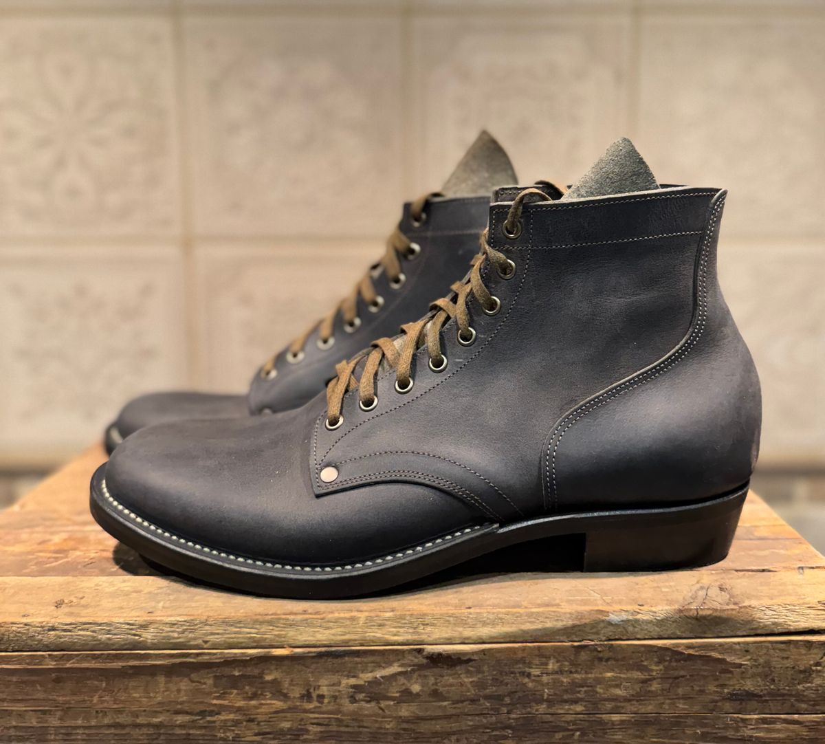 Photo by bconner2112 on May 23, 2026 of the NF Bootmaker Milton Boot in Horween Mystery Grey.