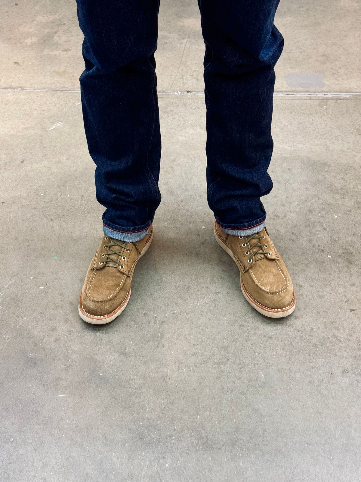 Photo by fancyfootwork15 on March 5, 2026 of the Red Wing 6-Inch Classic Moc in S.B. Foot Olive Mohave Roughout.