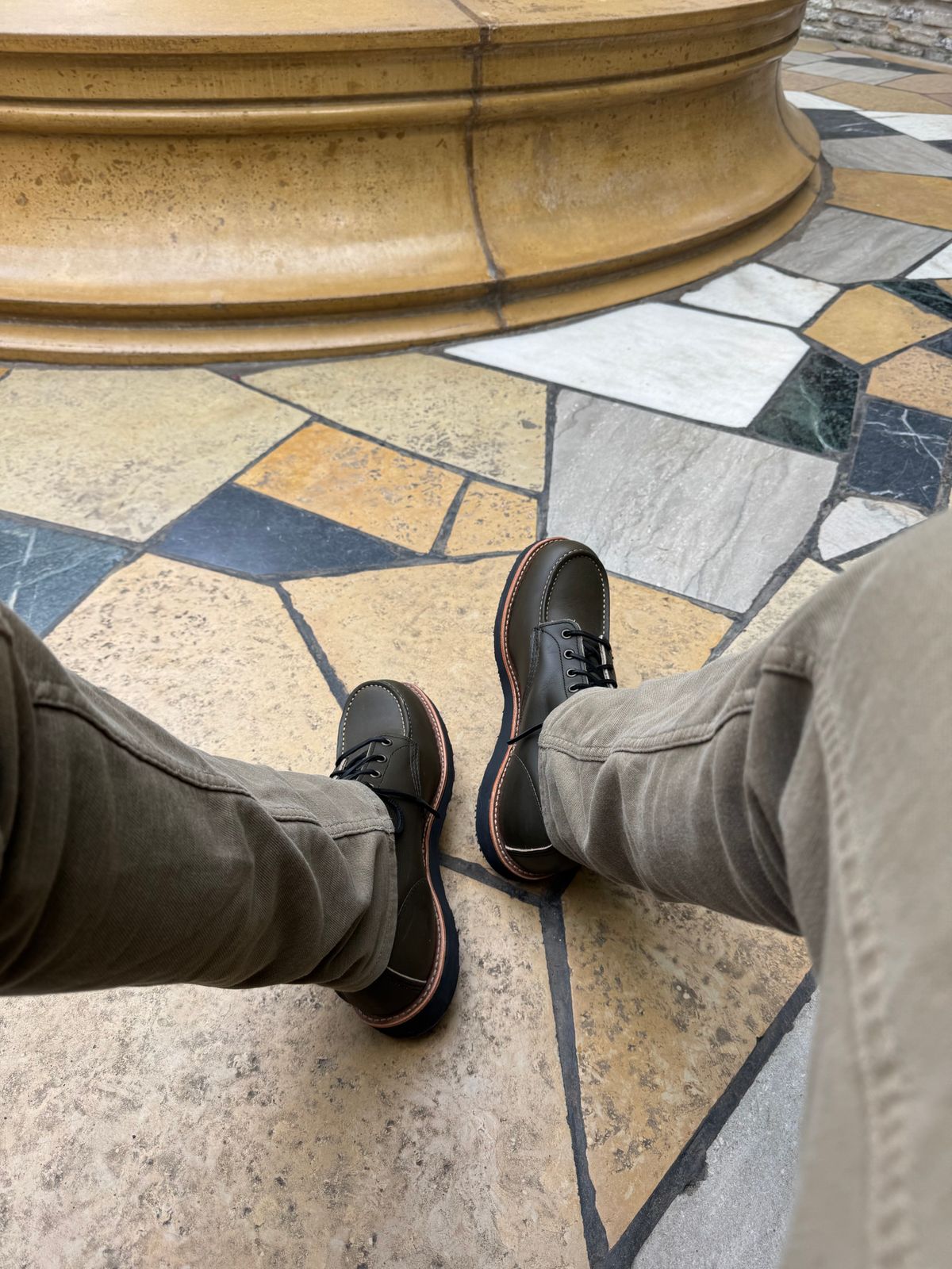 Photo by fancyfootwork15 on January 25, 2025 of the Red Wing 6-Inch Classic Moc in S.B. Foot Alpine Portage.