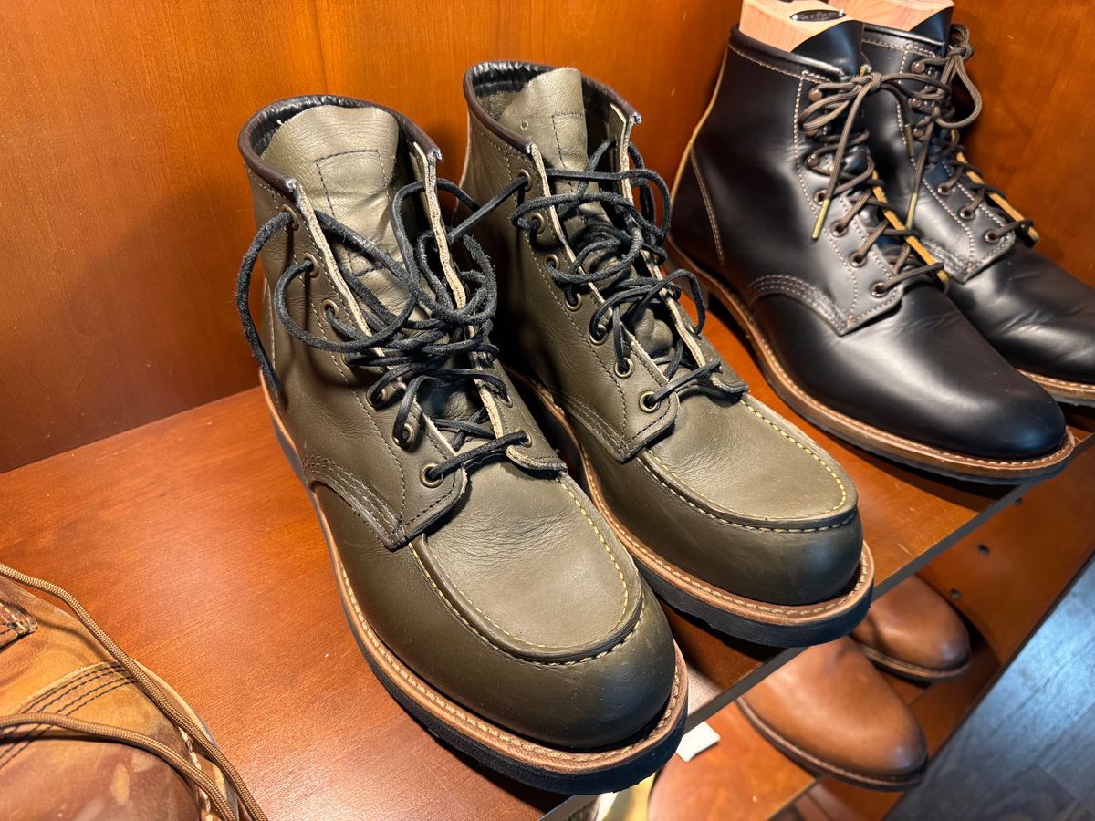 Photo by fancyfootwork15 on February 1, 2025 of the Red Wing 6-Inch Classic Moc in S.B. Foot Alpine Portage.