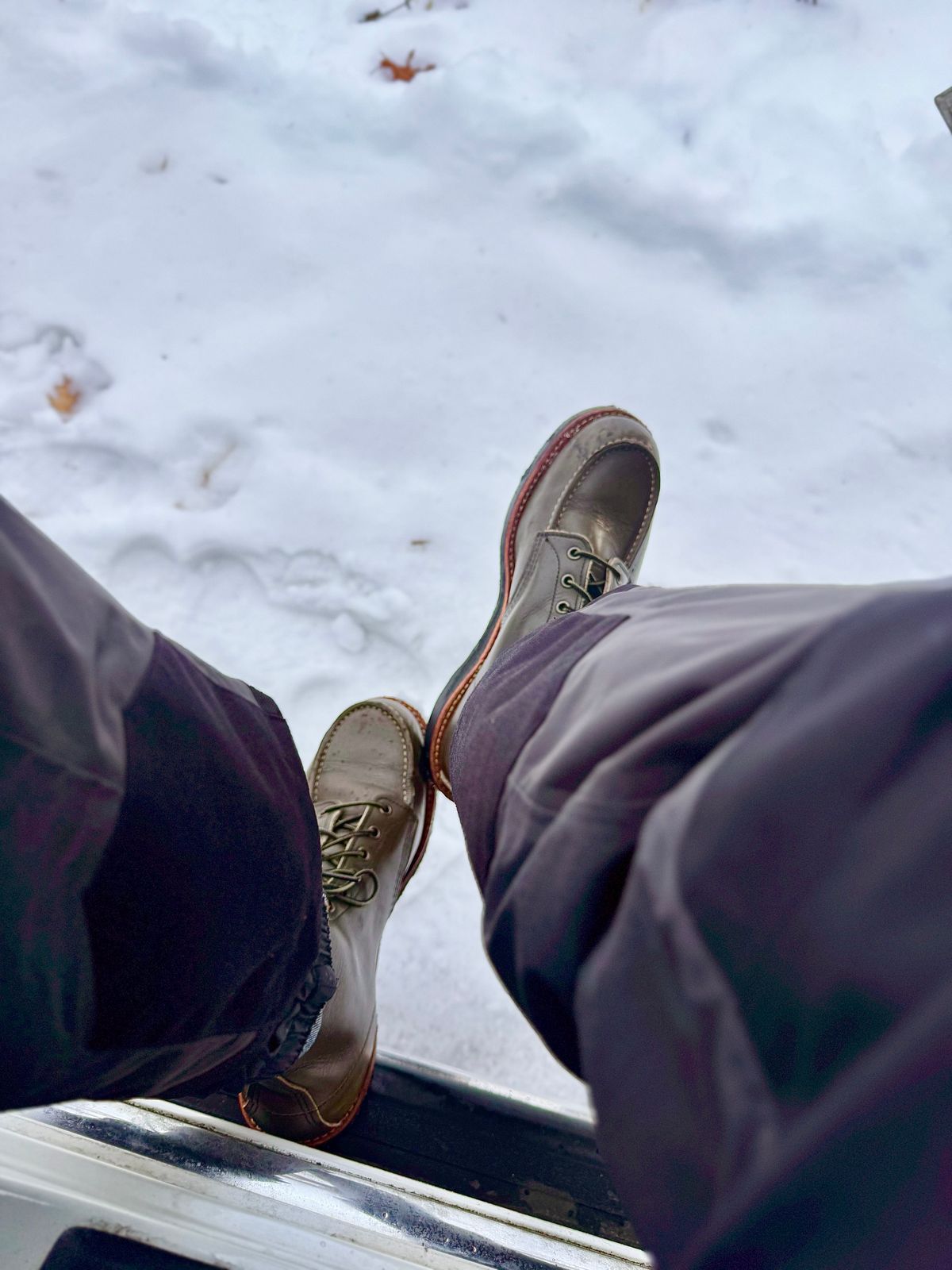 Photo by fancyfootwork15 on December 27, 2025 of the Red Wing 6-Inch Classic Moc in S.B. Foot Alpine Portage.