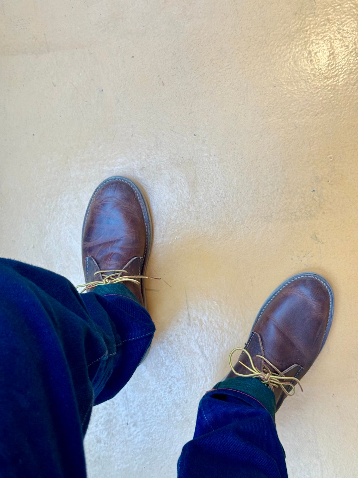 Photo by fancyfootwork15 on February 28, 2026 of the Red Wing Weekender Chukka in S.B. Foot Copper Rough and Tough.