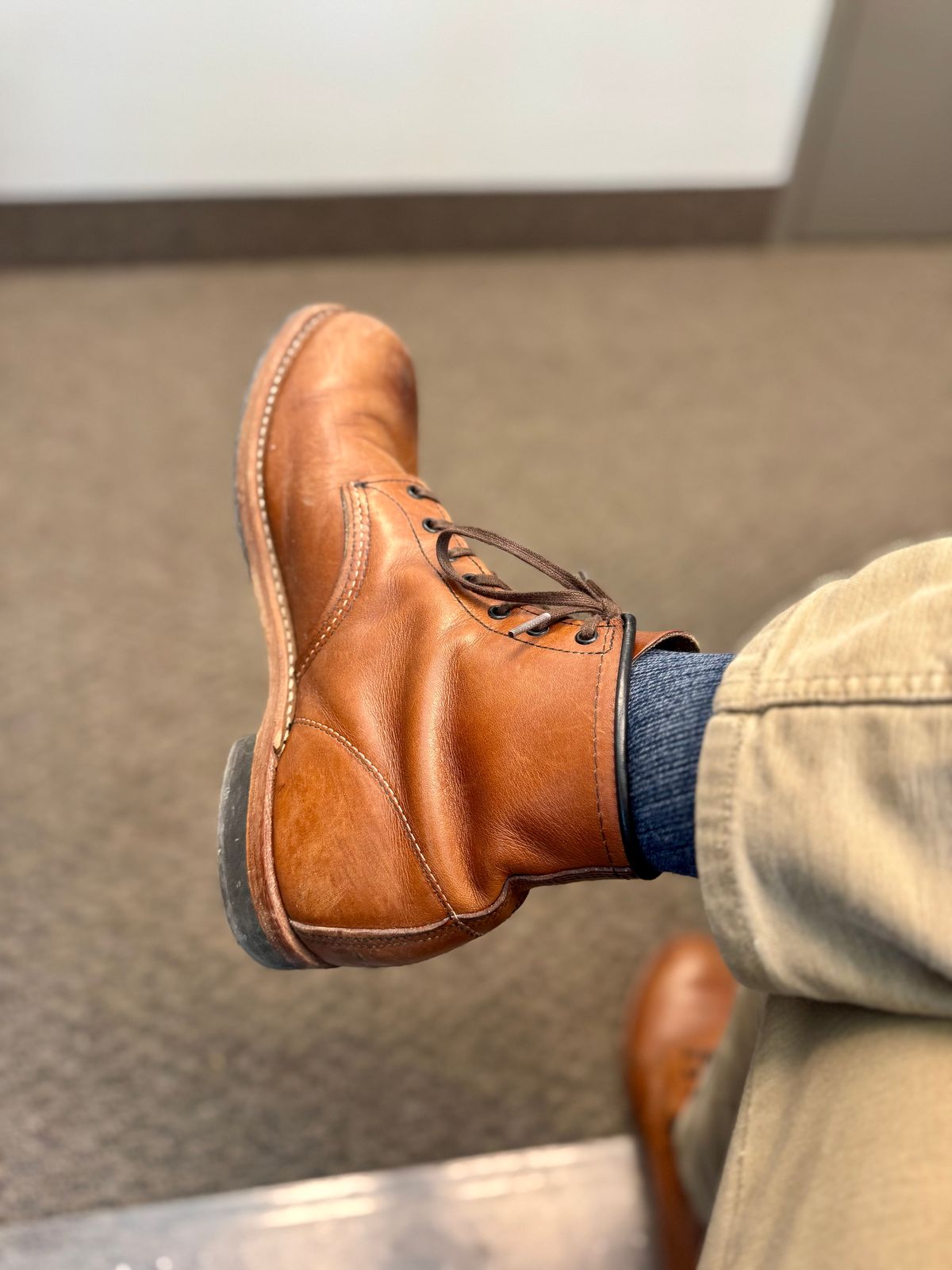 Photo by fancyfootwork15 on March 20, 2026 of the Red Wing Beckman in S.B. Foot Cigar Featherstone.