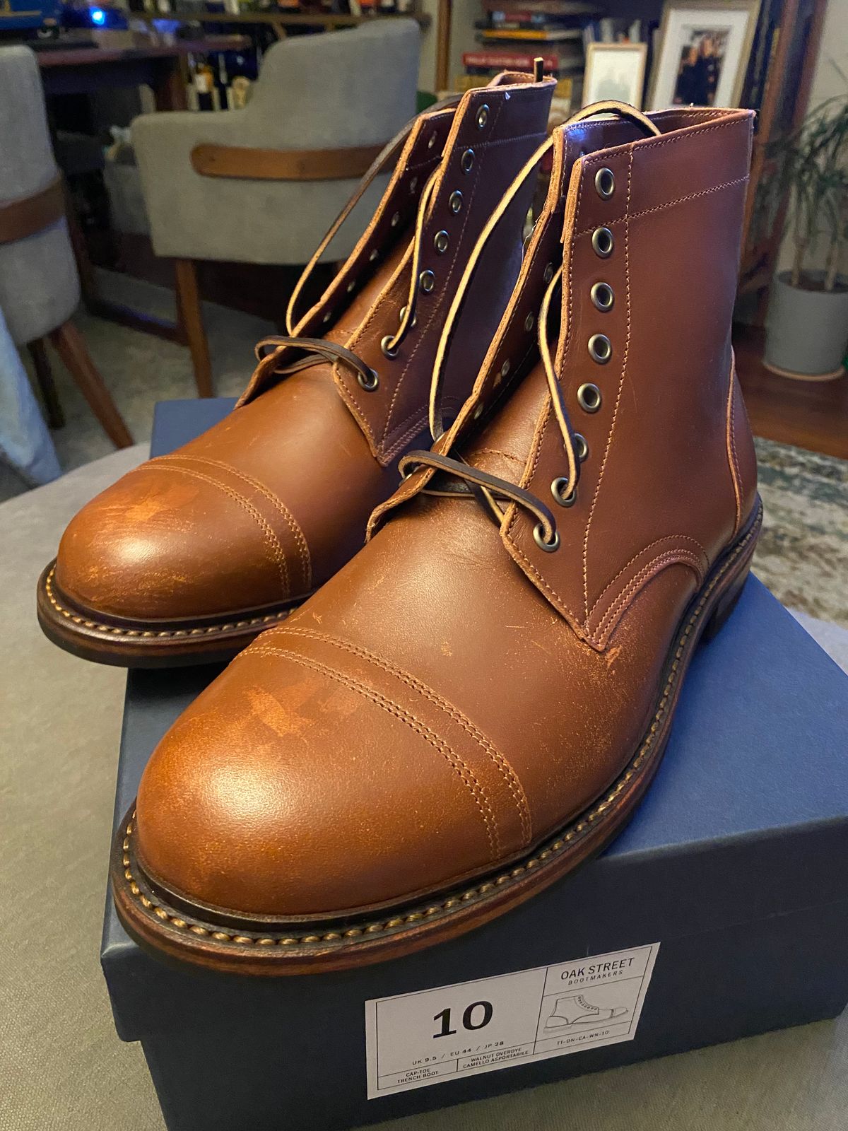 Photo by fogbreaker on May 29, 2024 of the Oak Street Bootmakers Trench Boot in Walnut Overdye Camello Asportabile.