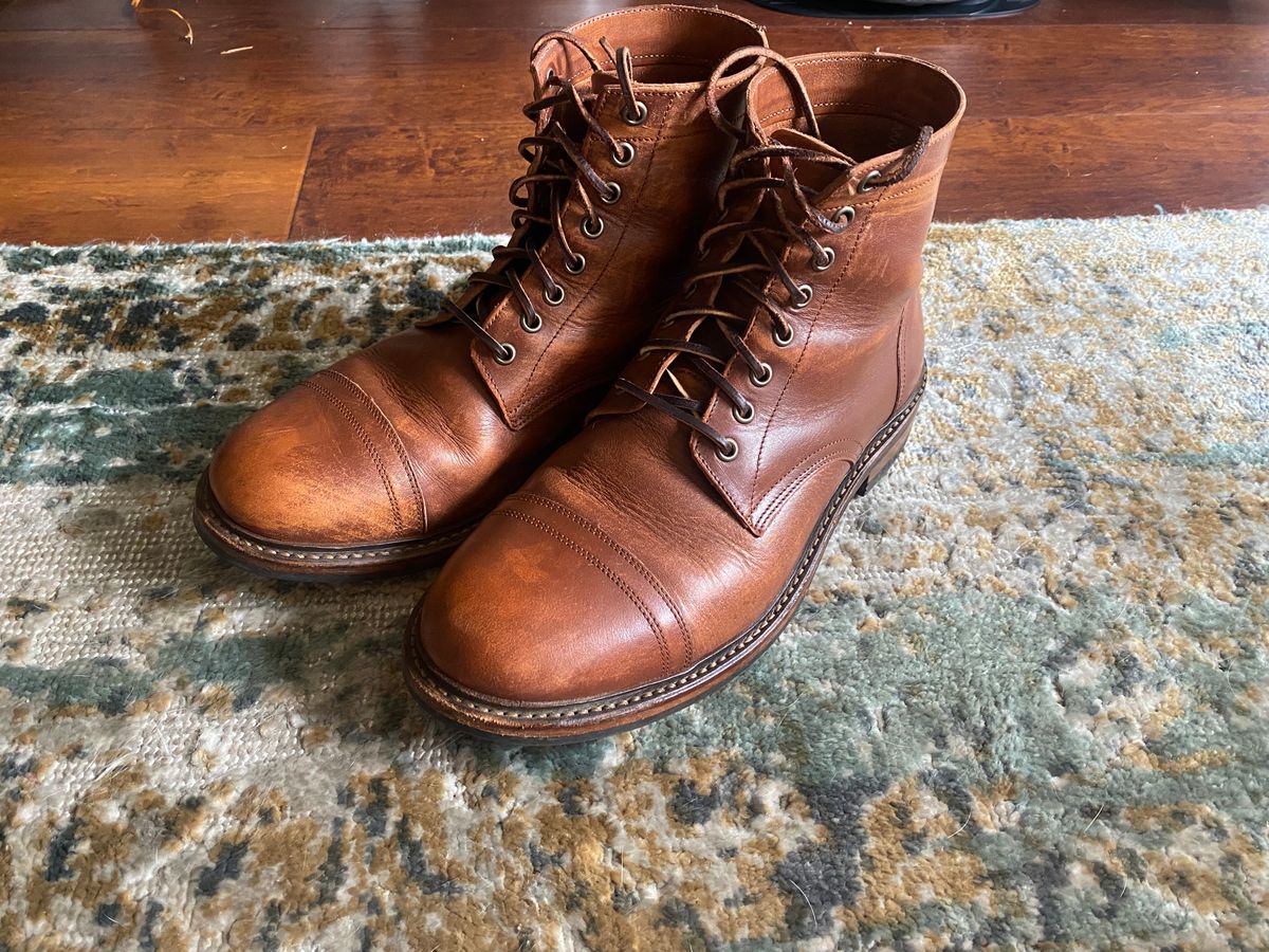 Photo by fogbreaker on July 15, 2024 of the Oak Street Bootmakers Trench Boot in Walnut Overdye Camello Asportabile.