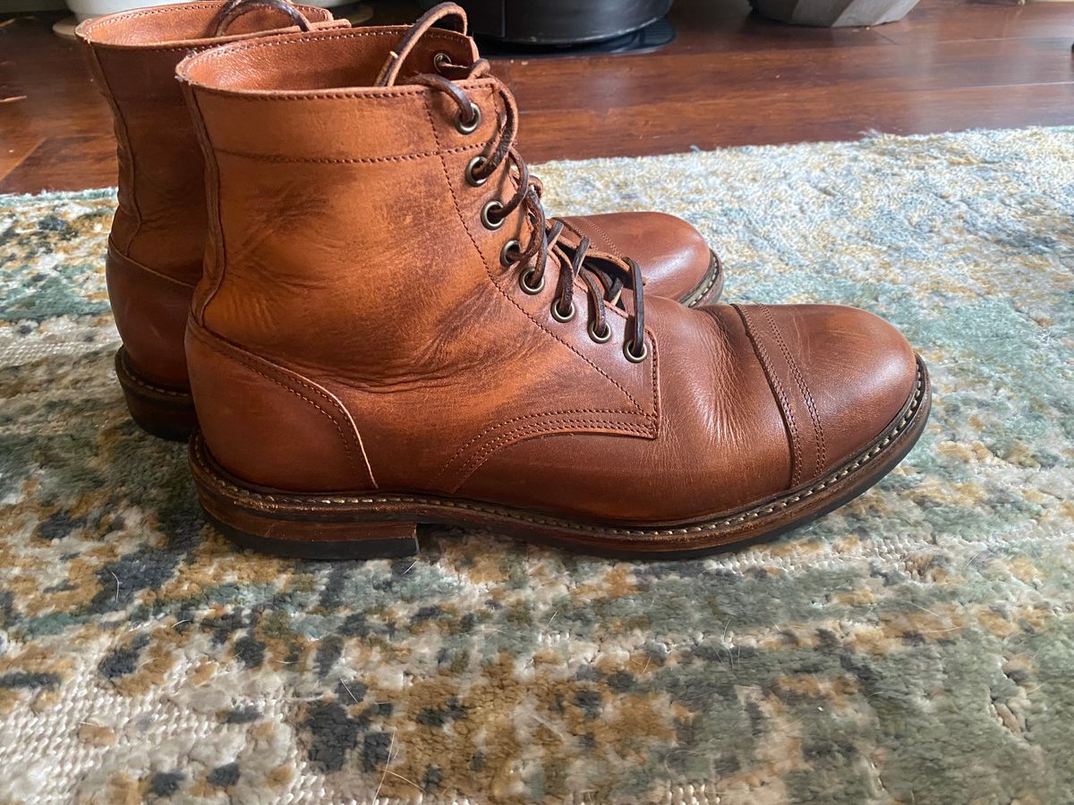 Photo by fogbreaker on July 15, 2024 of the Oak Street Bootmakers Trench Boot in Walnut Overdye Camello Asportabile.