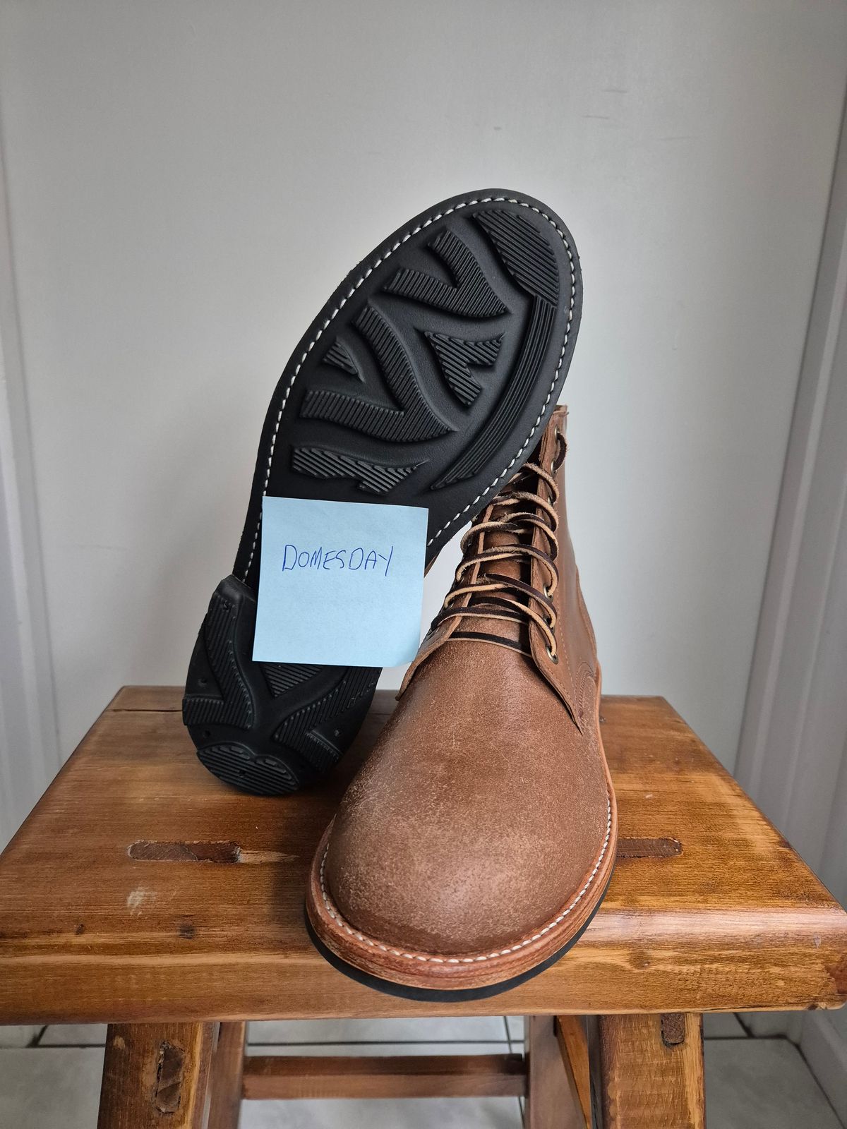 Photo by aussiebootlover on October 1, 2024 of the Oak Street Bootmakers Trench Boot in Maryam Cullata Cavallo Reverse Horse Rump.