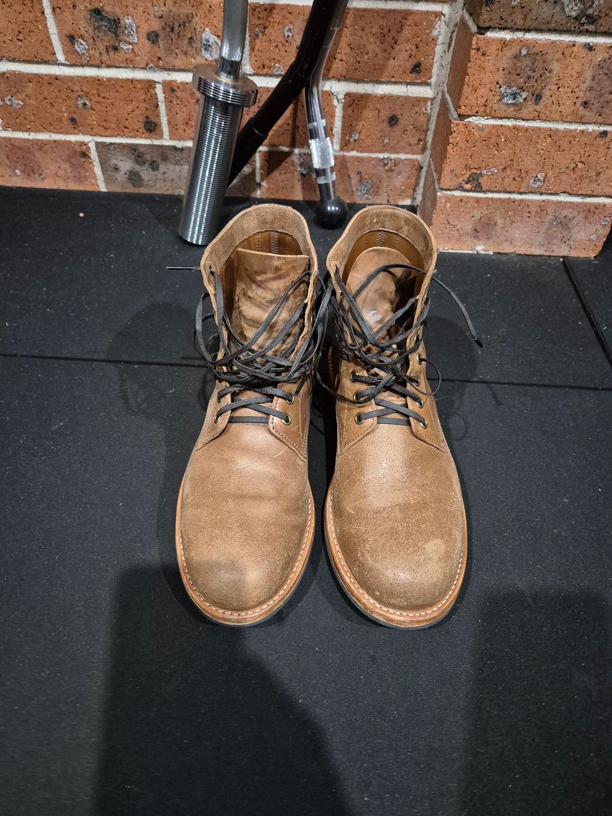 Photo by aussiebootlover on November 5, 2024 of the Oak Street Bootmakers Trench Boot in Maryam Cullata Cavallo Reverse Horse Rump.