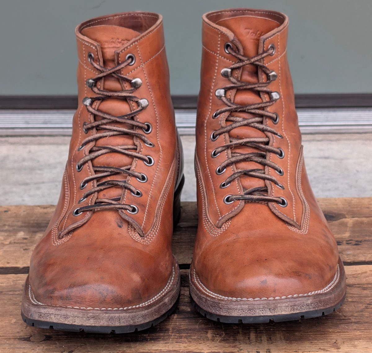 Photo by mburesh on January 5, 2026 of the Jakkrabbits Ivories Boot in Maryam Natural Horsebutt.