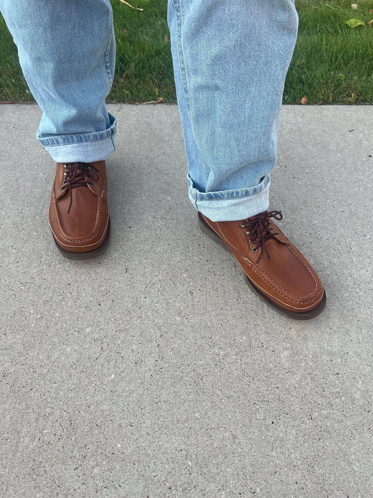 Photo by Chainstitch_1893 on October 5, 2025 of the Russell Moccasin Co. Traveling Sportsman in Tanneries Haas Tan French Veal.