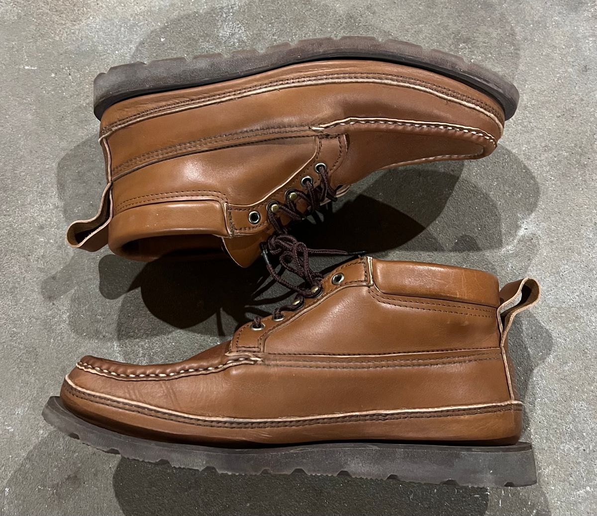 Photo by Chainstitch_1893 on November 6, 2025 of the Russell Moccasin Co. Traveling Sportsman in Tanneries Haas Tan French Veal.