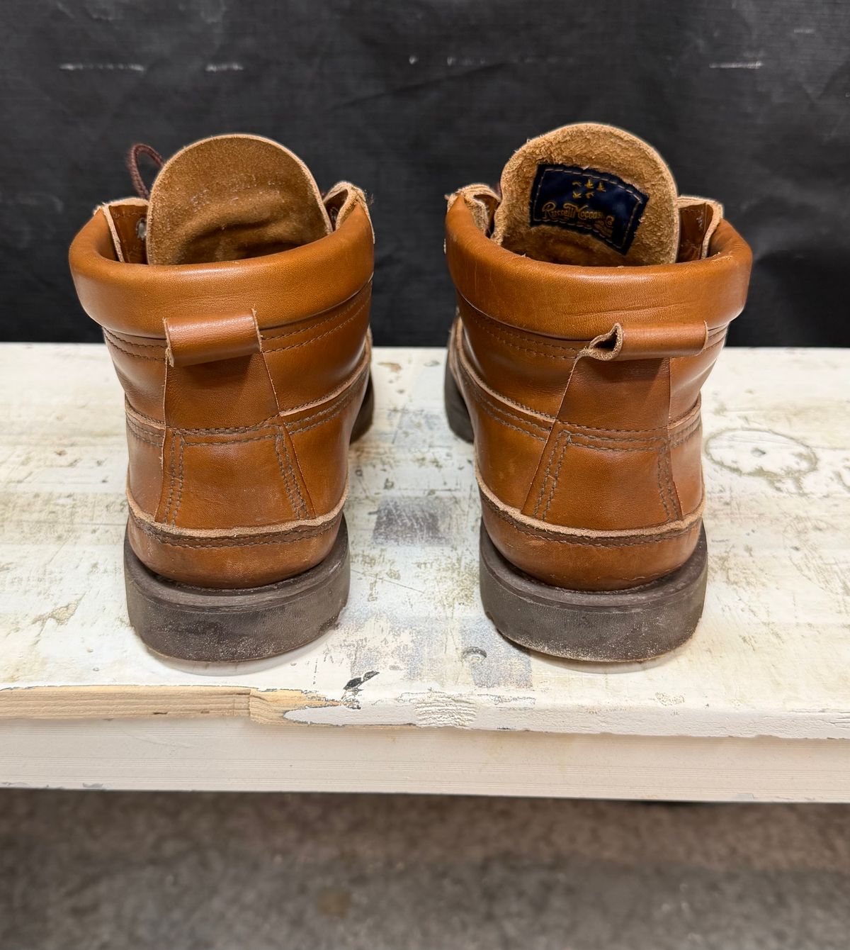 Photo by Chainstitch_1893 on January 6, 2026 of the Russell Moccasin Co. Traveling Sportsman in Tanneries Haas Tan French Veal.