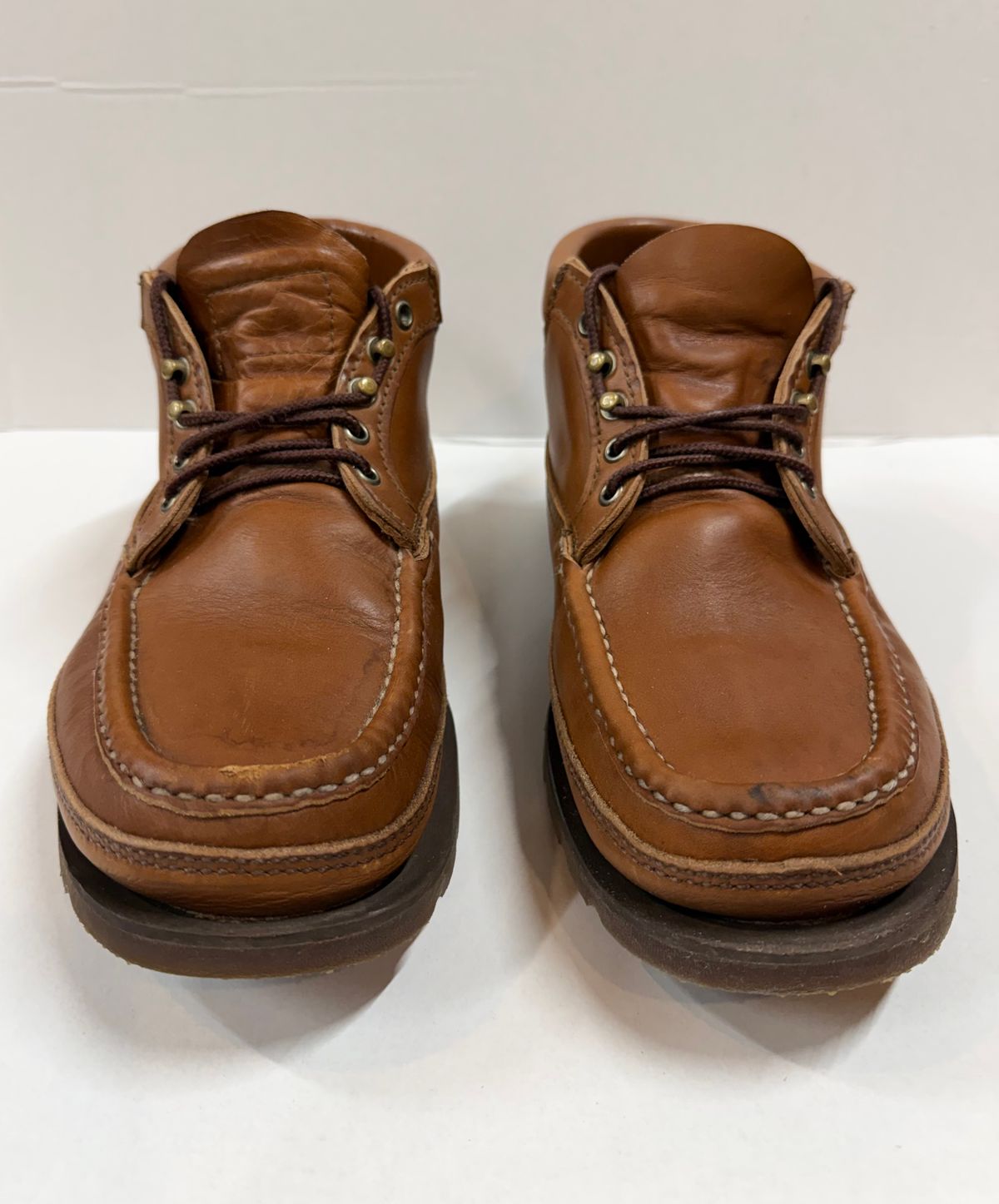 Photo by Chainstitch_1893 on February 5, 2026 of the Russell Moccasin Co. Traveling Sportsman in Tanneries Haas Tan French Veal.