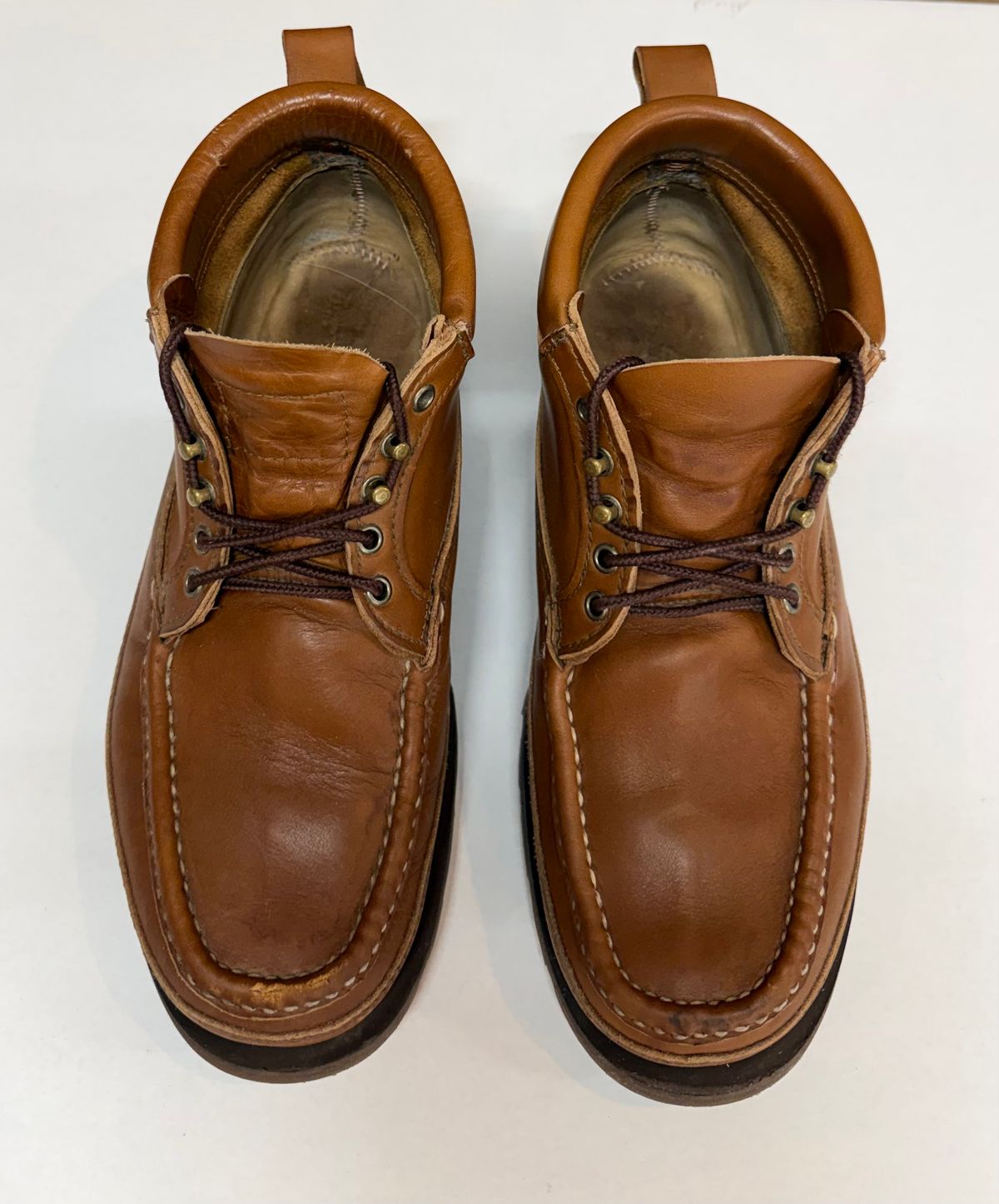 Photo by Chainstitch_1893 on February 5, 2026 of the Russell Moccasin Co. Traveling Sportsman in Tanneries Haas Tan French Veal.