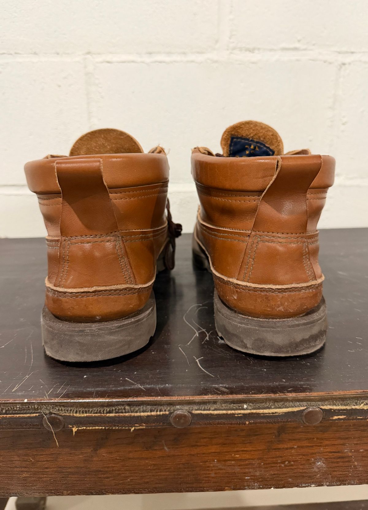 Photo by Chainstitch_1893 on March 6, 2026 of the Russell Moccasin Co. Traveling Sportsman in Tanneries Haas Tan French Veal.