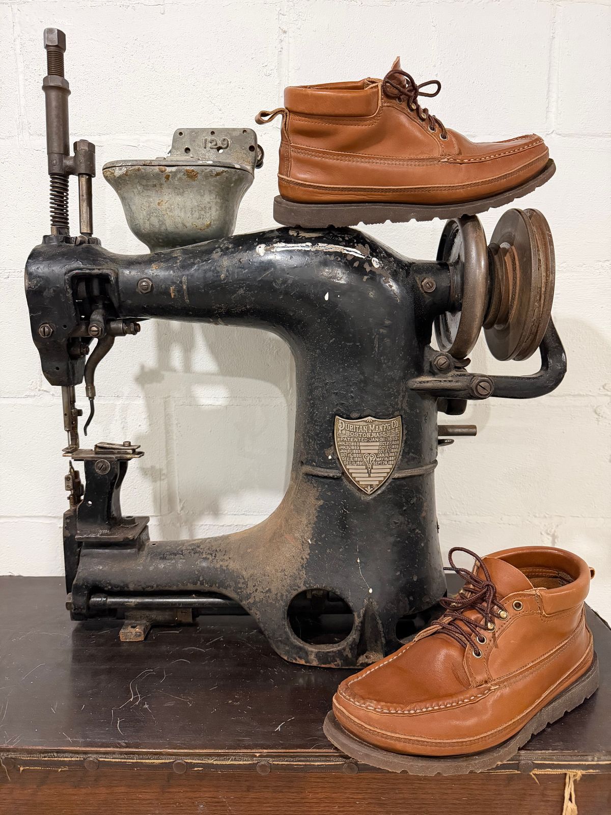 Photo by Chainstitch_1893 on April 4, 2026 of the Russell Moccasin Co. Traveling Sportsman in Tanneries Haas Tan French Veal.