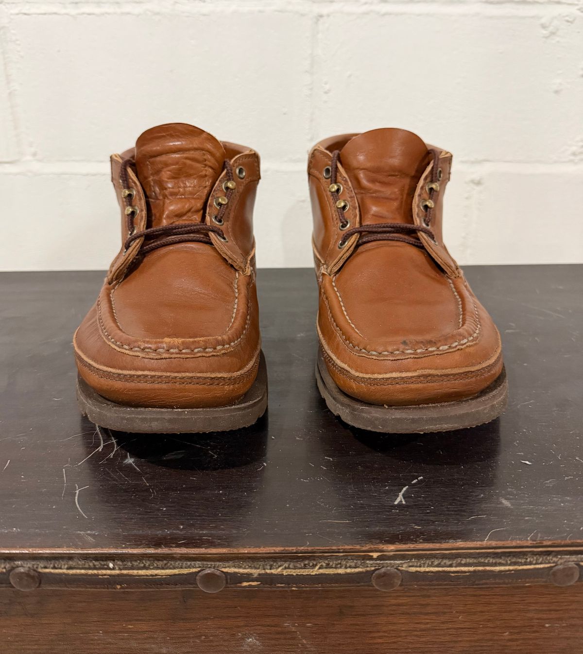 Photo by Chainstitch_1893 on April 4, 2026 of the Russell Moccasin Co. Traveling Sportsman in Tanneries Haas Tan French Veal.