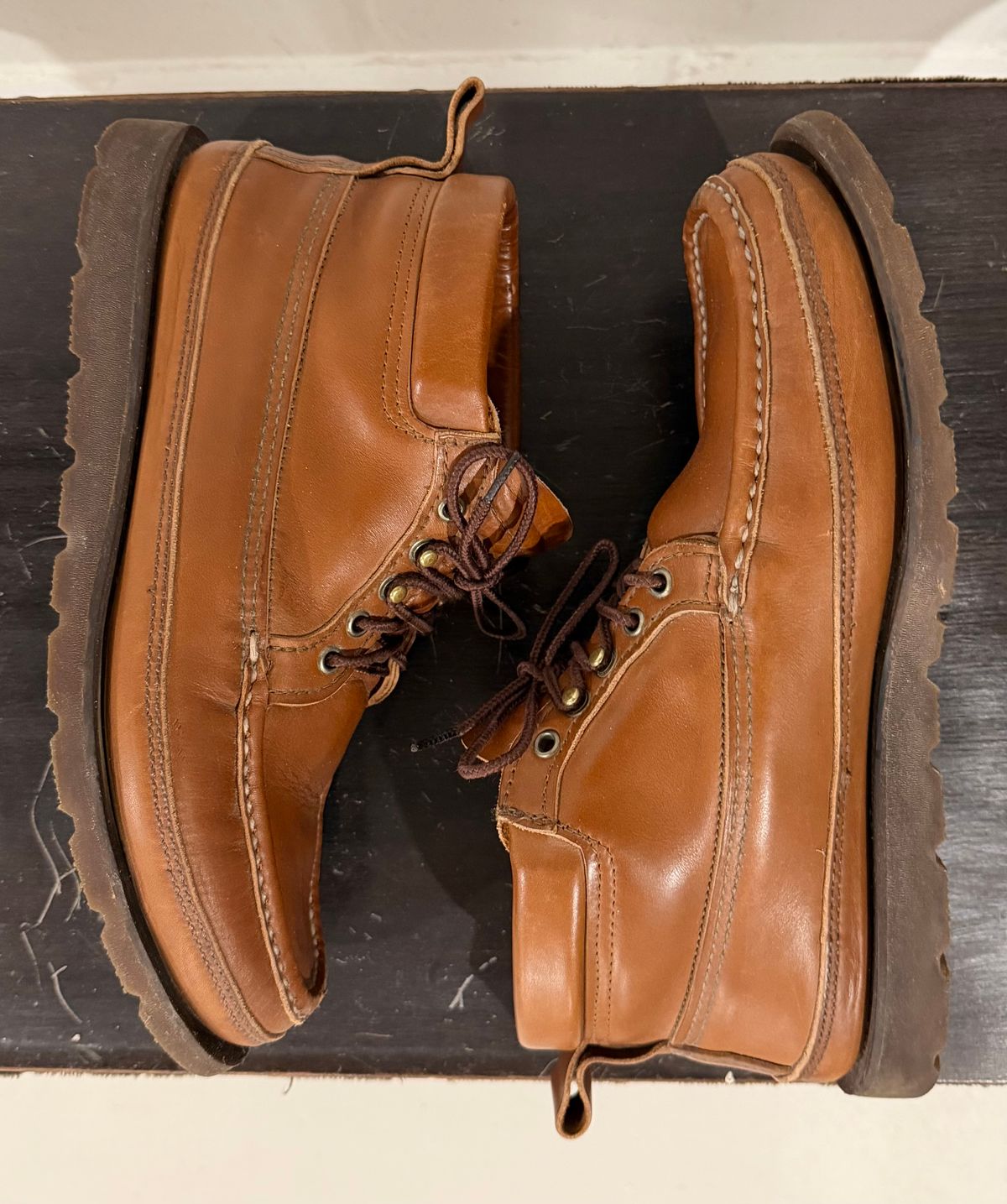 Photo by Chainstitch_1893 on April 4, 2026 of the Russell Moccasin Co. Traveling Sportsman in Tanneries Haas Tan French Veal.