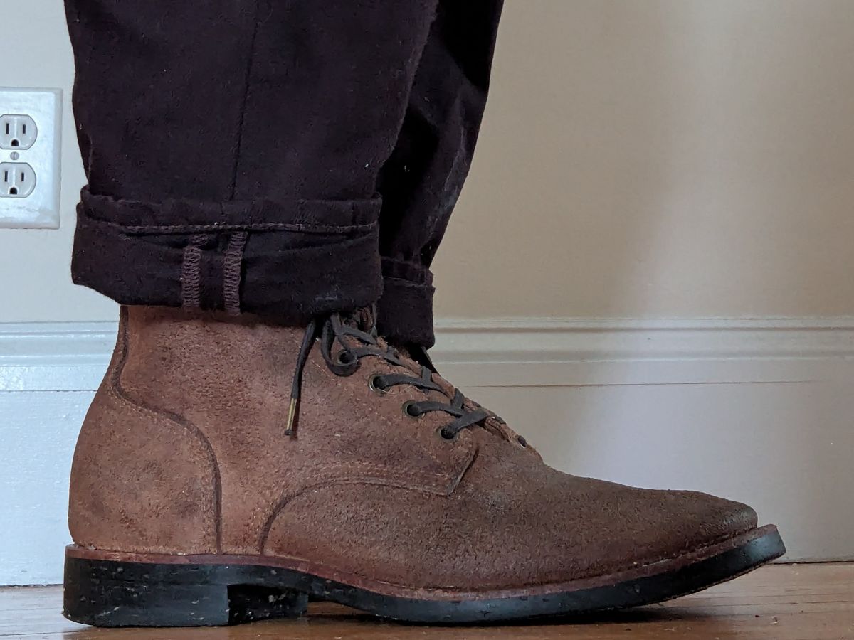 Photo by jonok228 on July 7, 2026 of the Quan Shoemaker Escape Boots in Brown Reverse Cowhide.