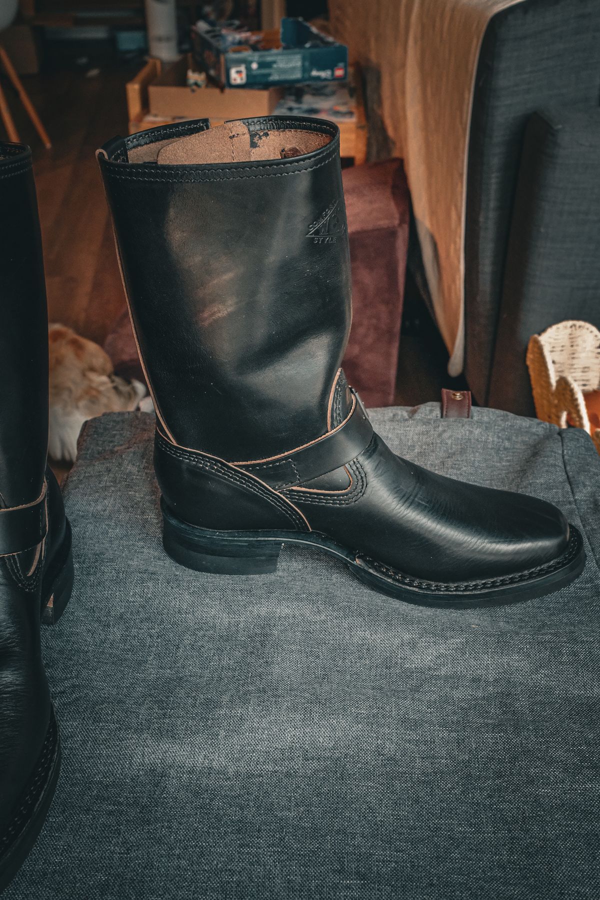 Photo by chris8leal on December 24, 2025 of the Wesco Mister Lou in Horween Black Chromexcel Horsehide.