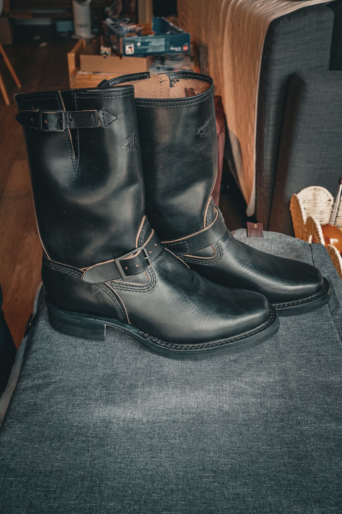 Photo by chris8leal on December 24, 2025 of the Wesco Mister Lou in Horween Black Chromexcel Horsehide.
